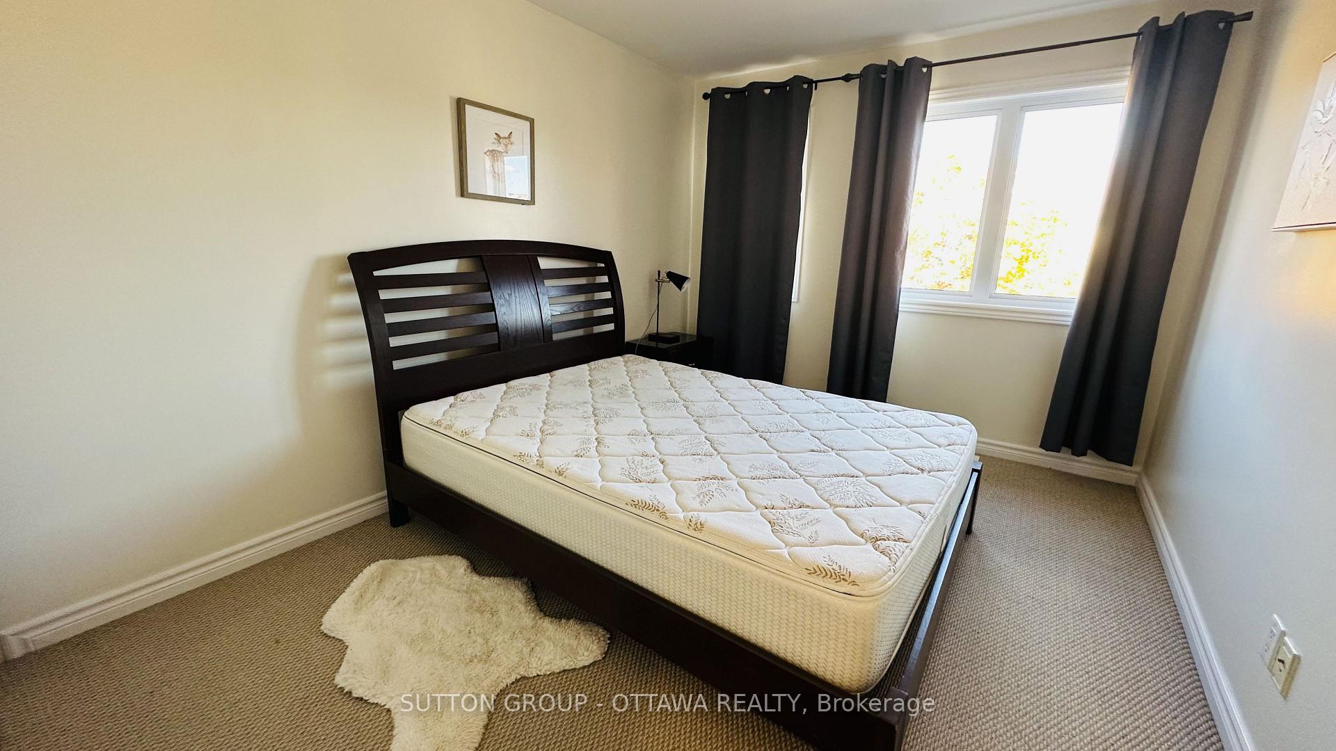 Photo 12 of 608 Clearbrook Drive, Ottawa, Barrhaven - Strandherd — HOMEH