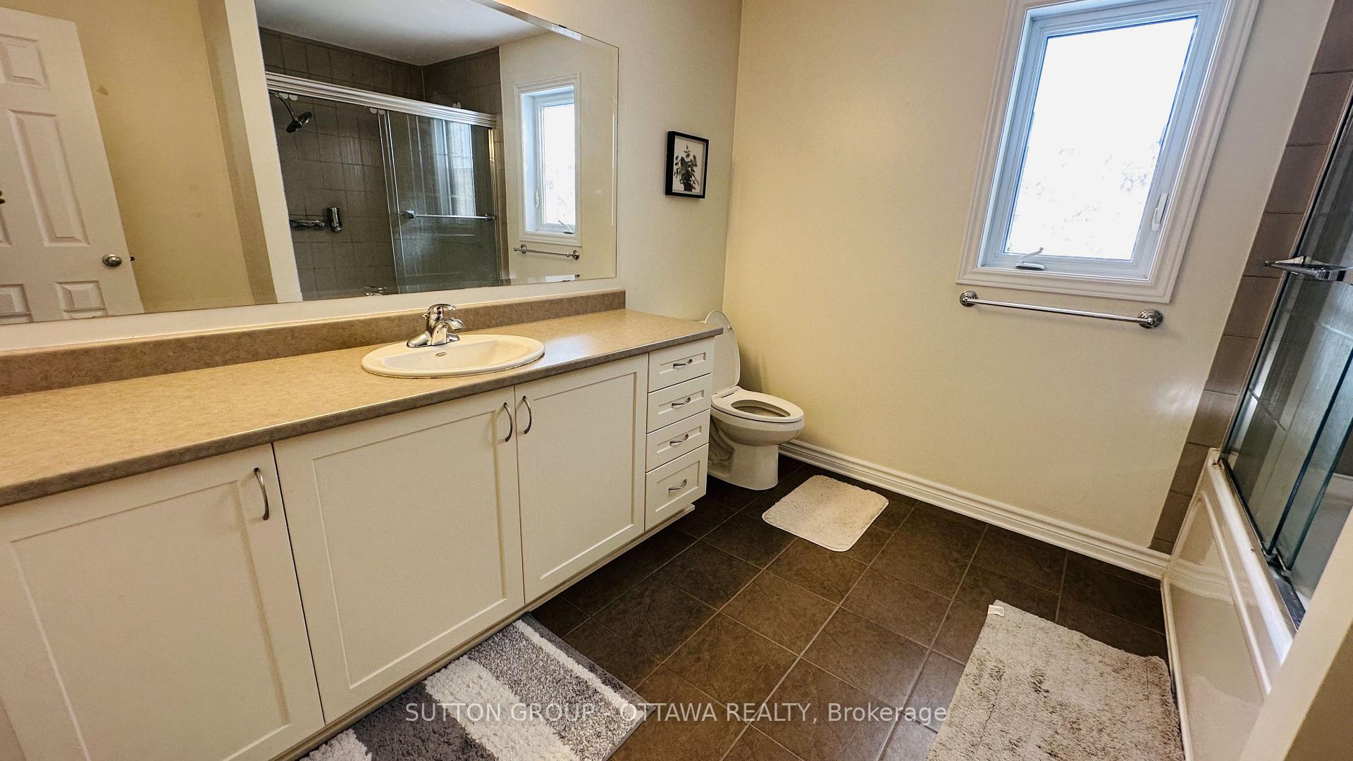 Photo 13 of 608 Clearbrook Drive, Ottawa, Barrhaven - Strandherd — HOMEH