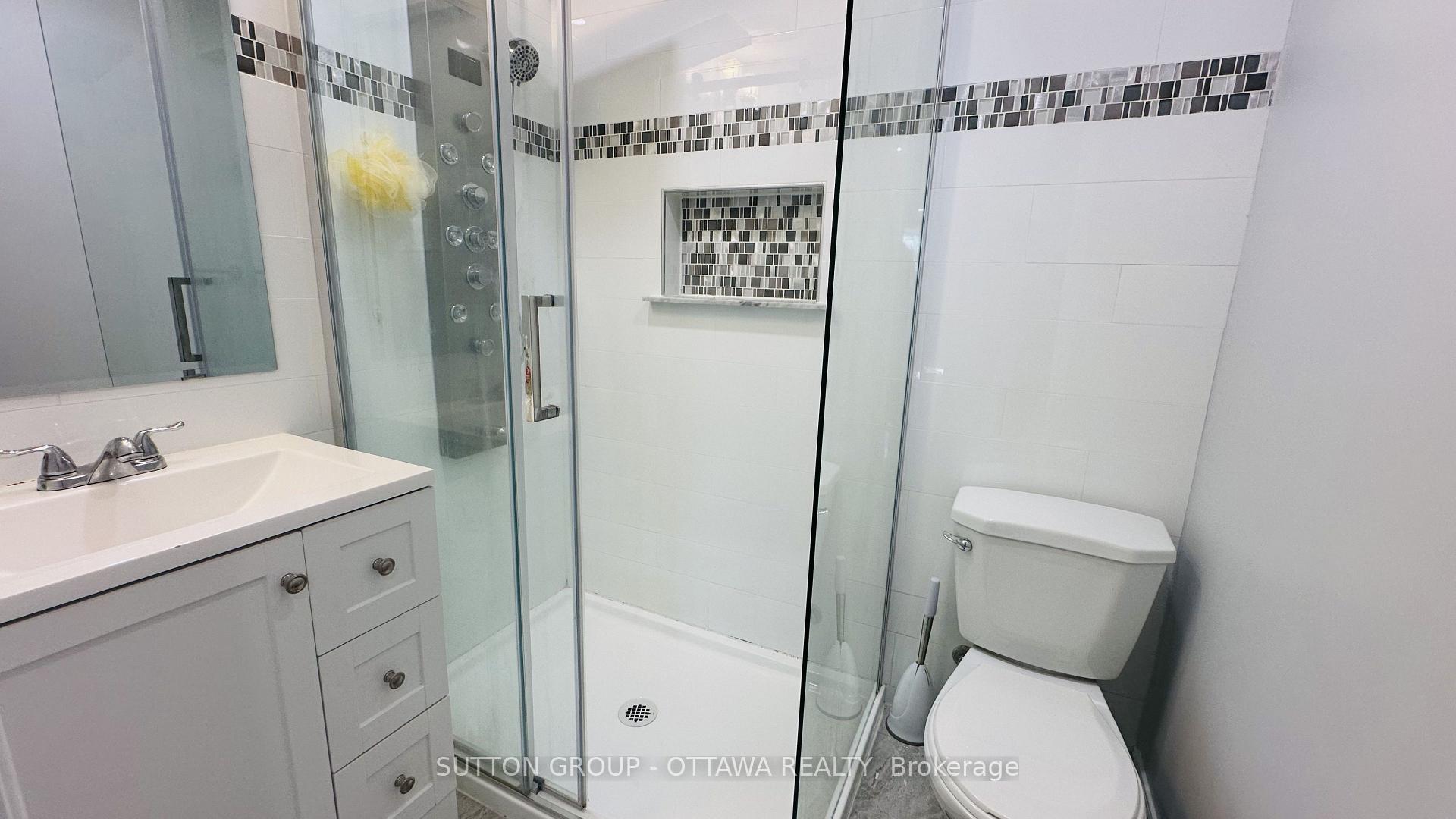 Photo 19 of 608 Clearbrook Drive, Ottawa, Barrhaven - Strandherd — HOMEH