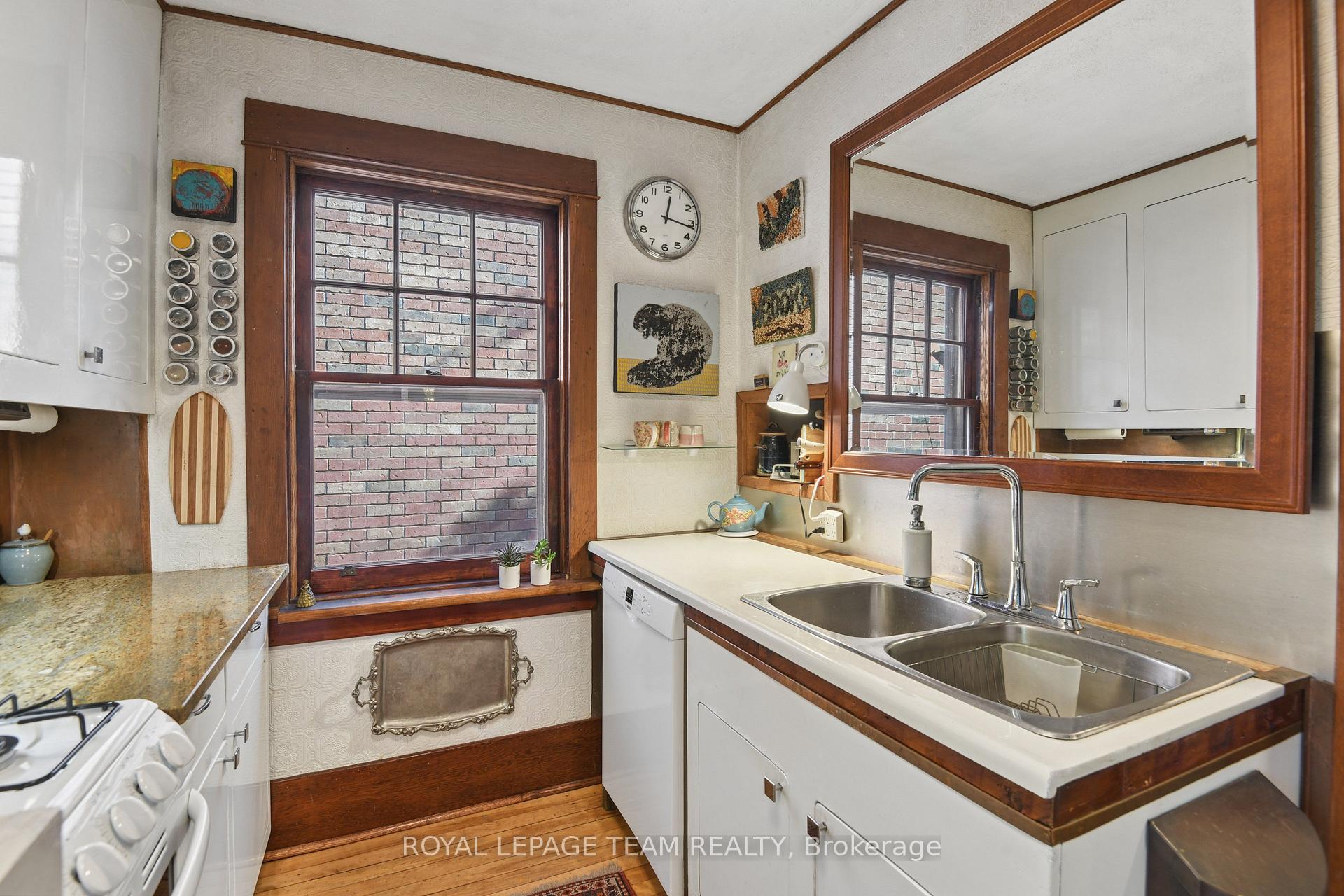 Photo 13 of 7 Thornton Avenue, Ottawa, Glebe — HOMEH