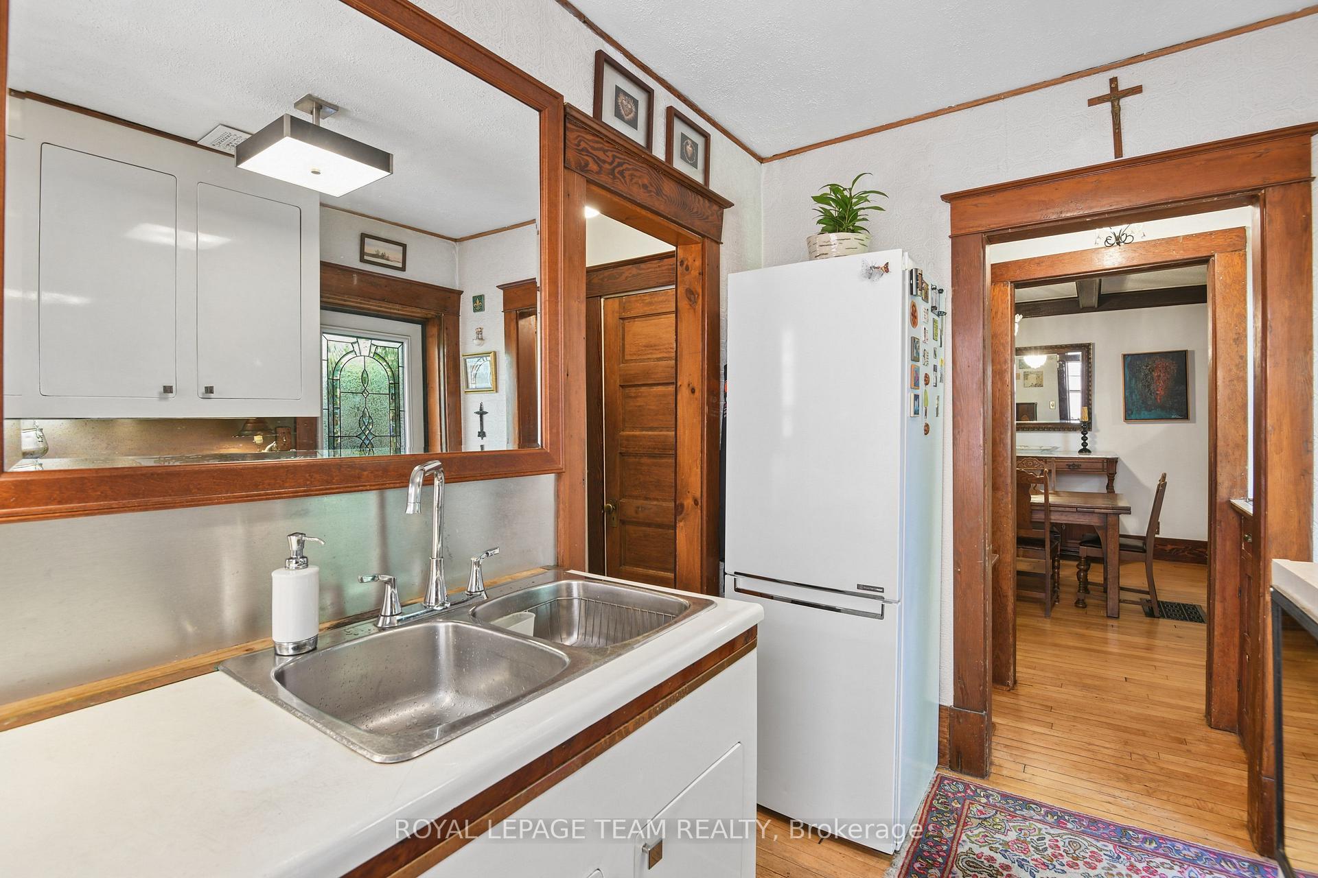 Photo 15 of 7 Thornton Avenue, Ottawa, Glebe — HOMEH