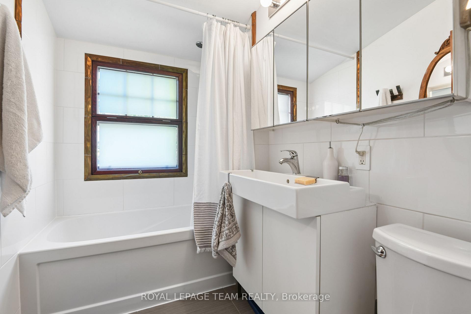 Photo 23 of 7 Thornton Avenue, Ottawa, Glebe — HOMEH