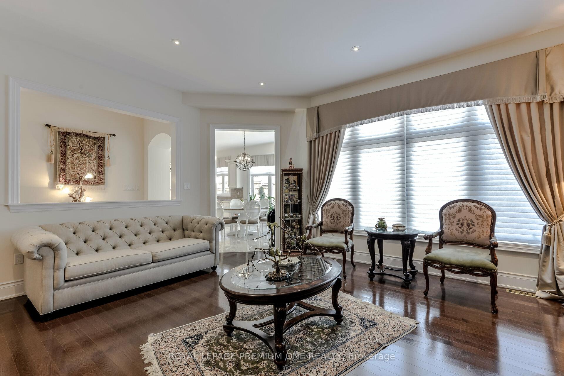Photo 15 of 107 Headwind Boulevard, Vaughan, Vellore Village — HOMEH