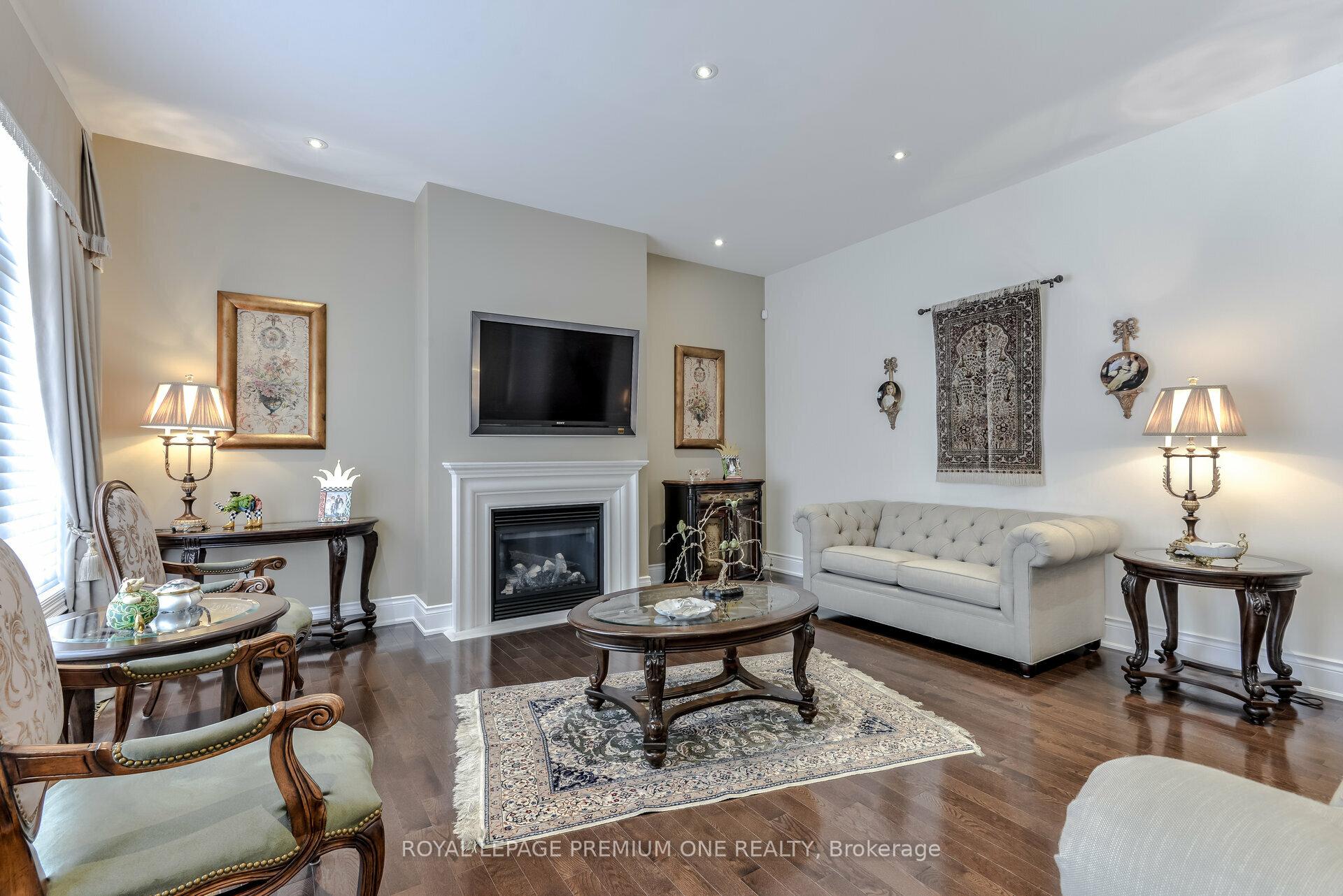 Photo 17 of 107 Headwind Boulevard, Vaughan, Vellore Village — HOMEH