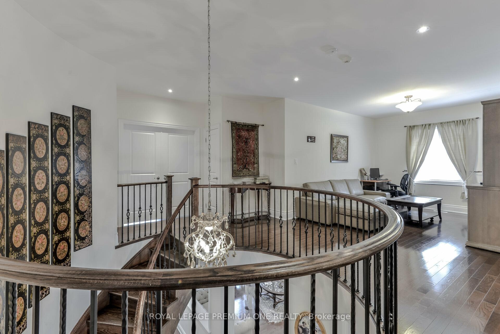 Photo 28 of 107 Headwind Boulevard, Vaughan, Vellore Village — HOMEH