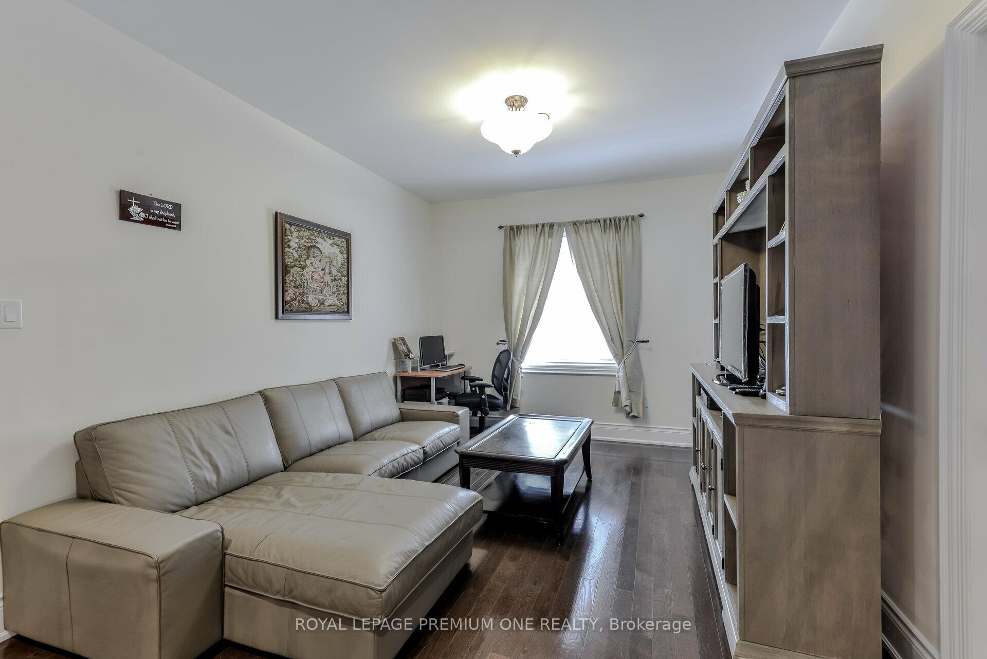 Photo 29 of 107 Headwind Boulevard, Vaughan, Vellore Village — HOMEH