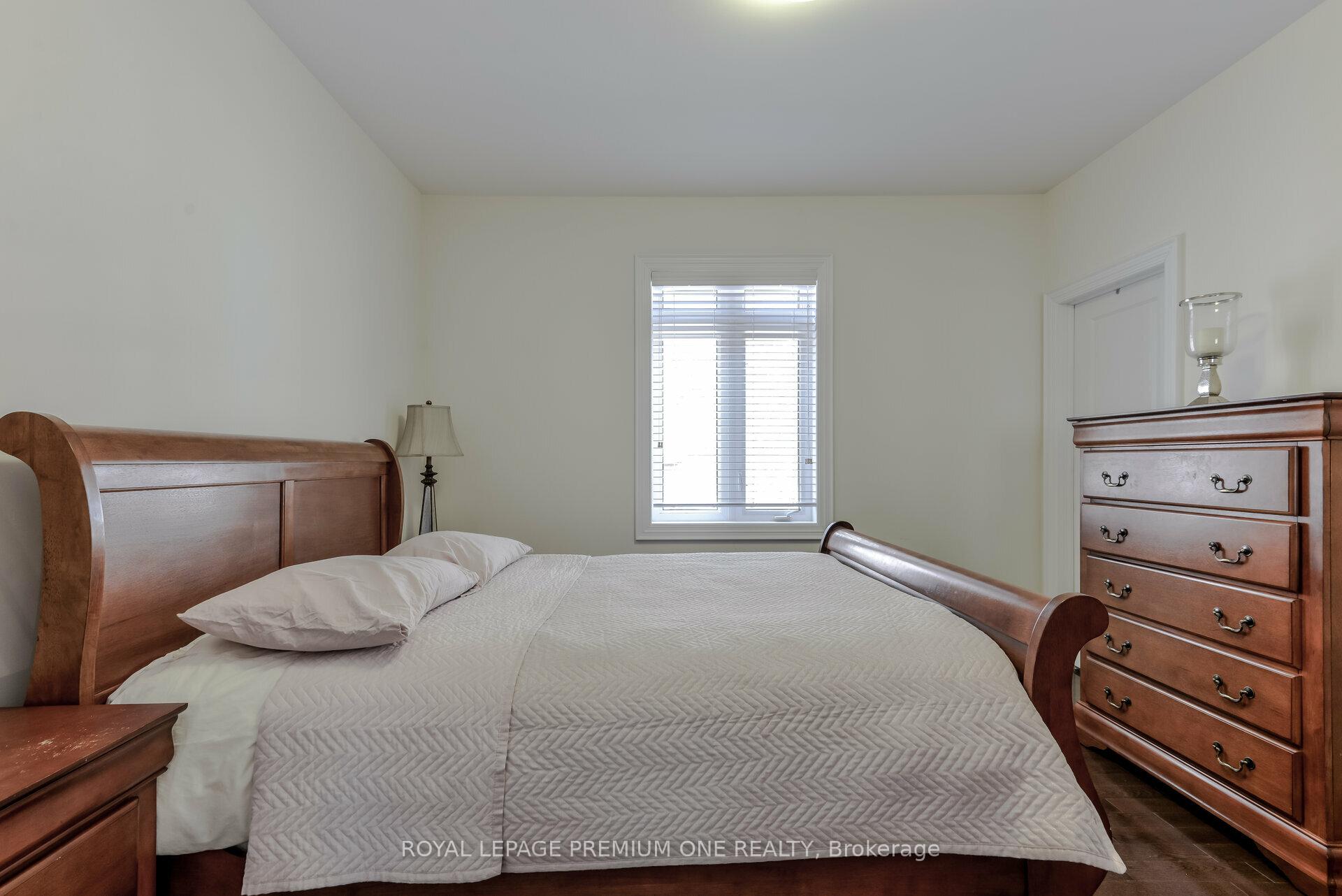 Photo 38 of 107 Headwind Boulevard, Vaughan, Vellore Village — HOMEH