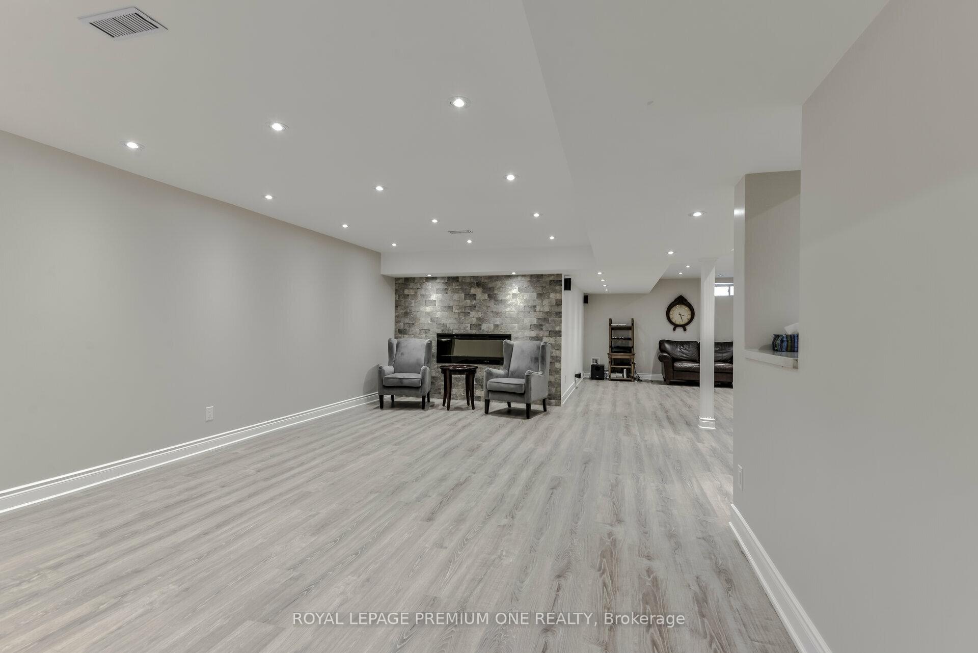Photo 44 of 107 Headwind Boulevard, Vaughan, Vellore Village — HOMEH