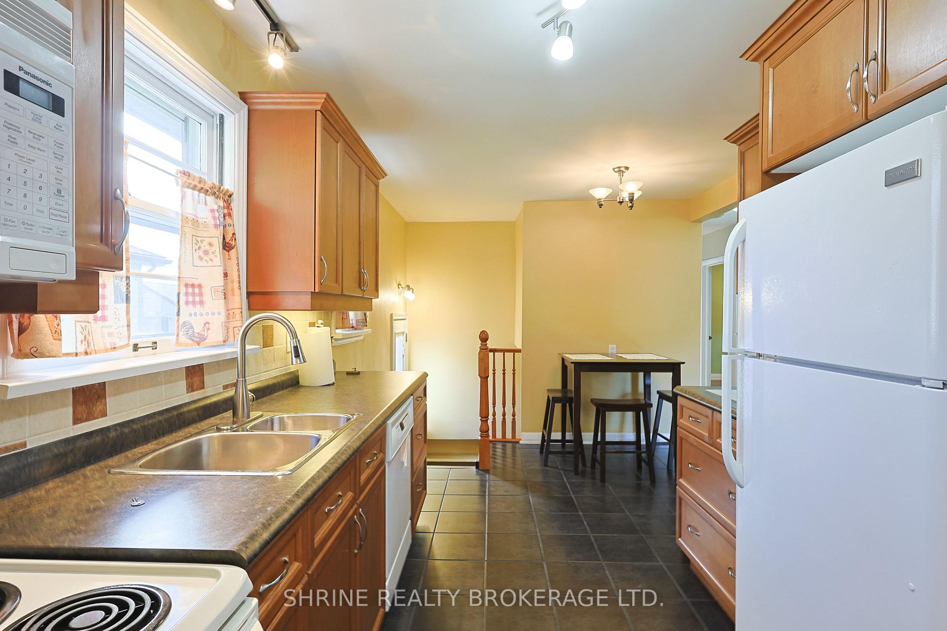 Photo 12 of 227 Sterling Street, London, East C — HOMEH