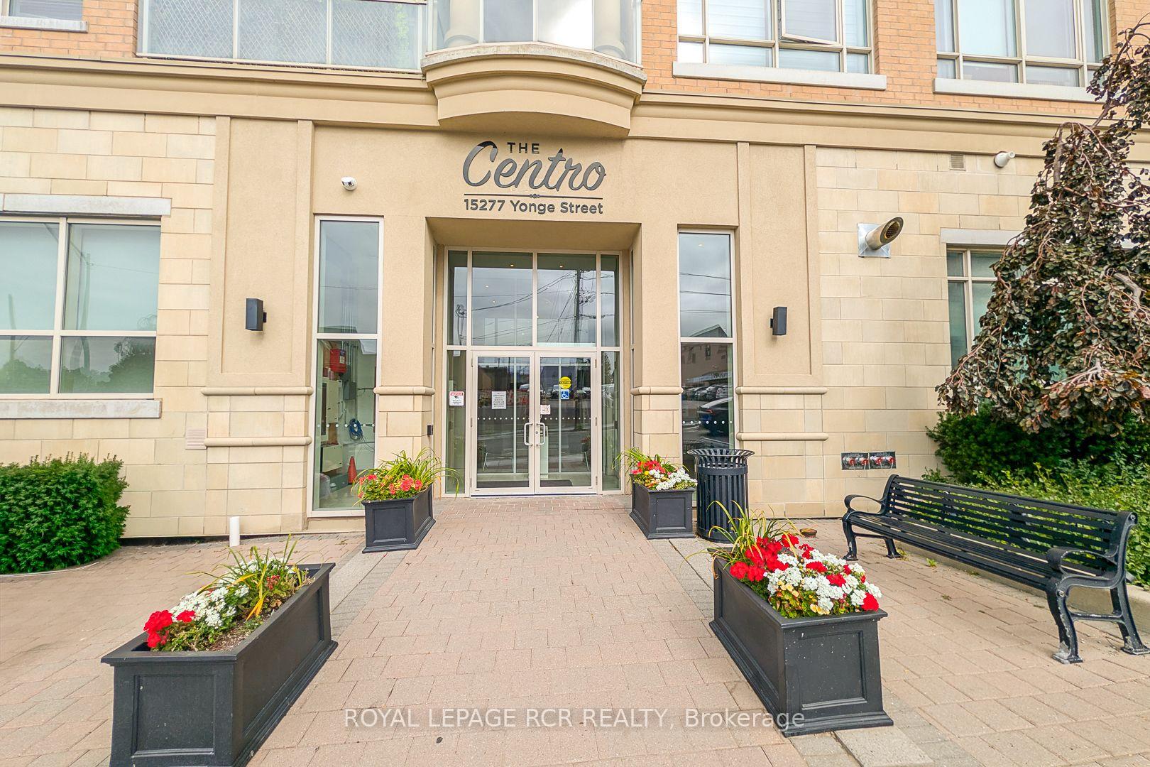 Photo 4 of Unit 707, 15277 Yonge Street, Aurora, Aurora Village — HOMEH