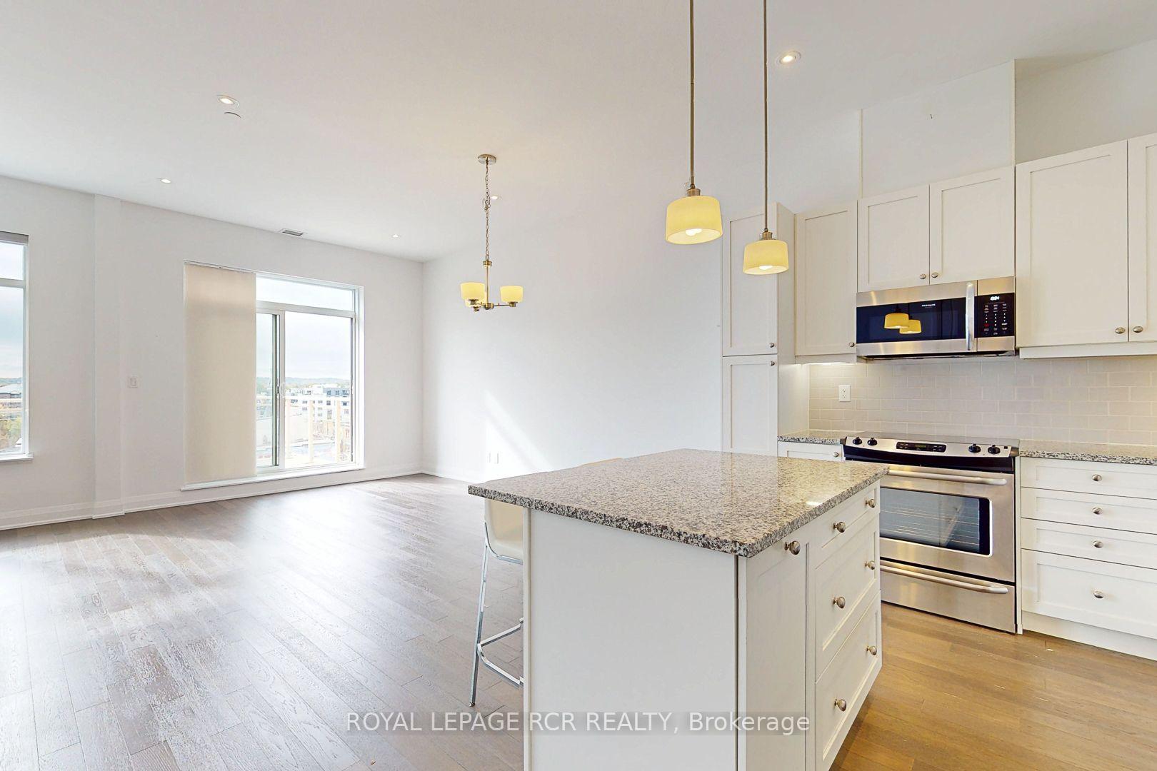 Photo 12 of Unit 707, 15277 Yonge Street, Aurora, Aurora Village — HOMEH
