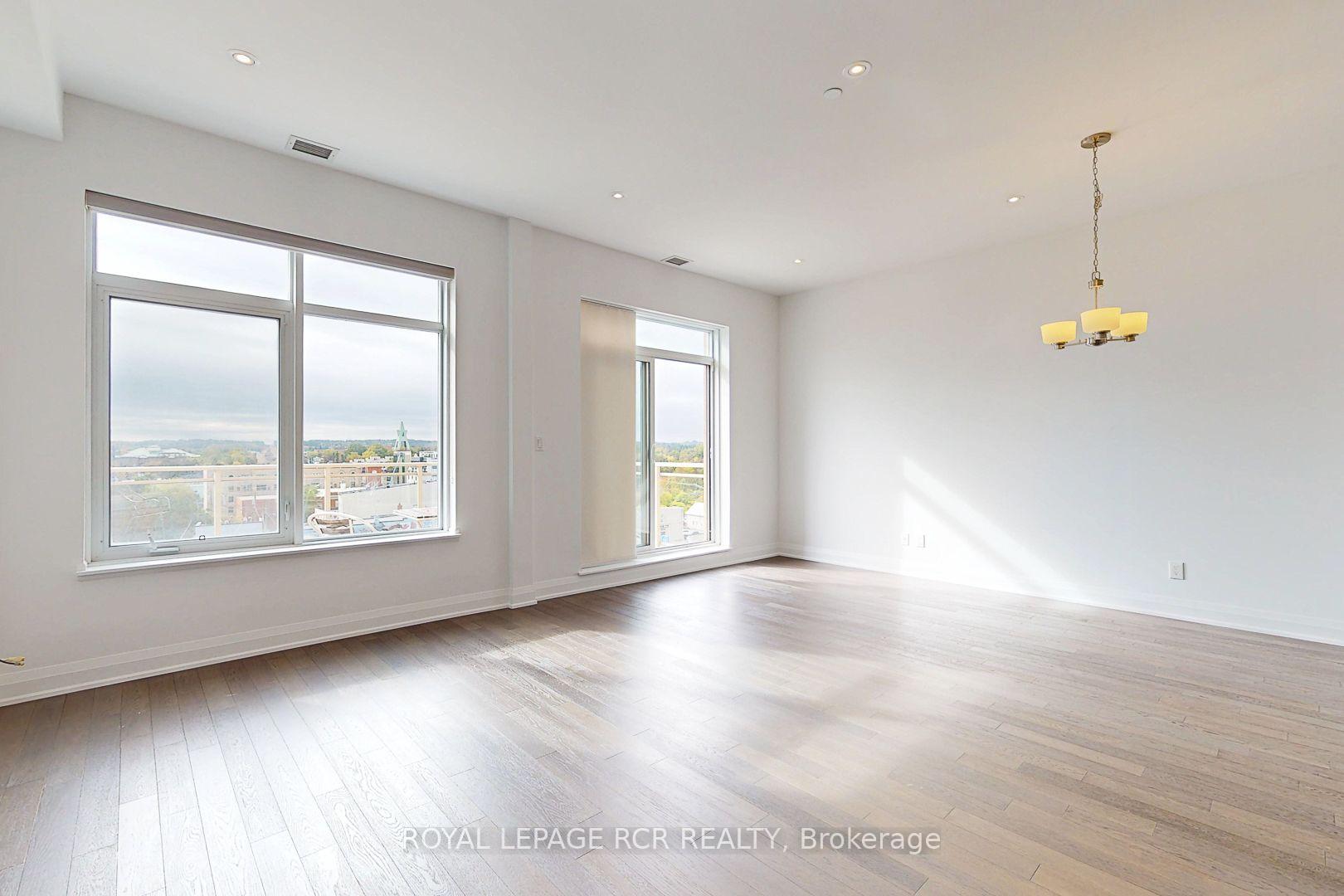 Photo 15 of Unit 707, 15277 Yonge Street, Aurora, Aurora Village — HOMEH