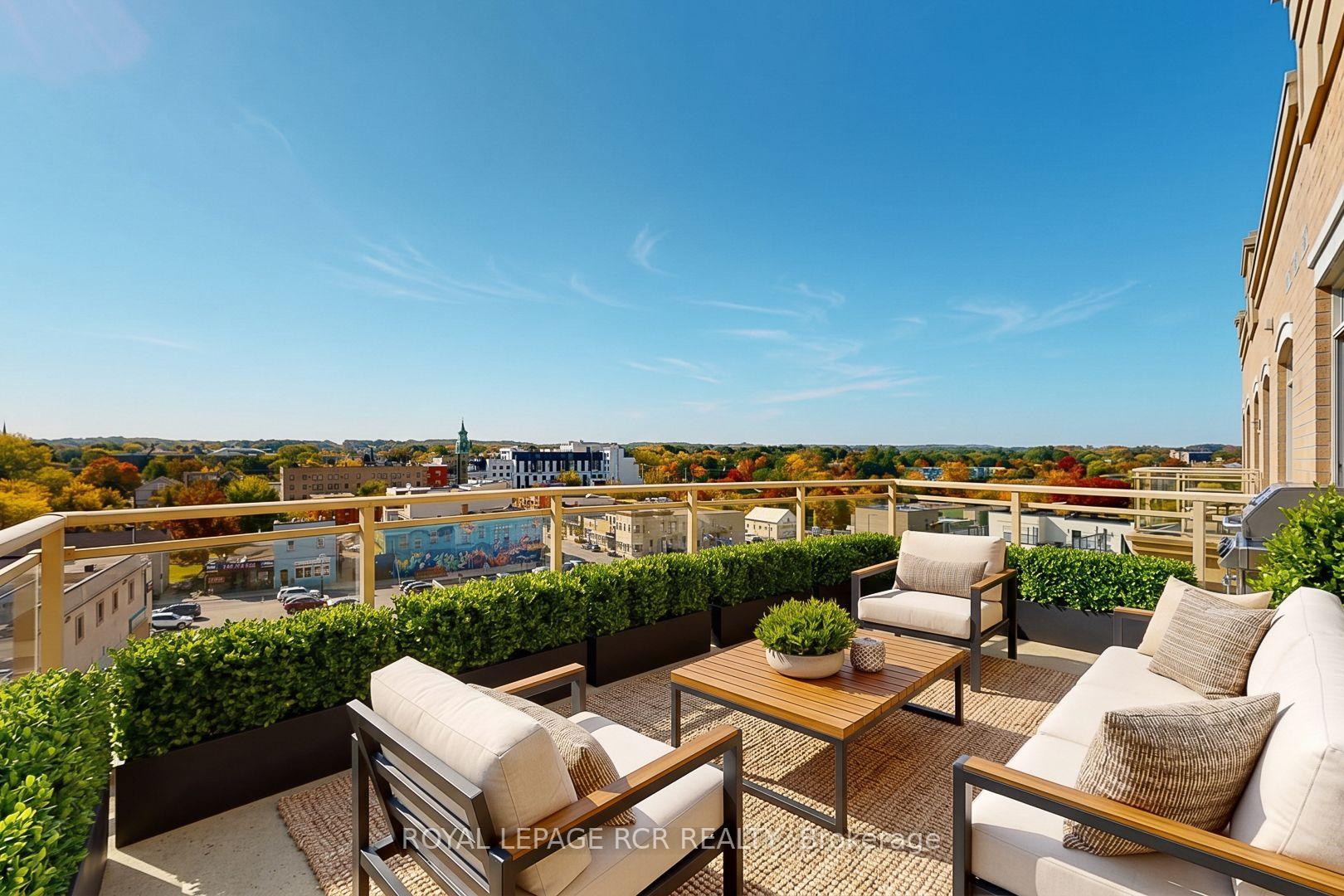 Photo 21 of Unit 707, 15277 Yonge Street, Aurora, Aurora Village — HOMEH