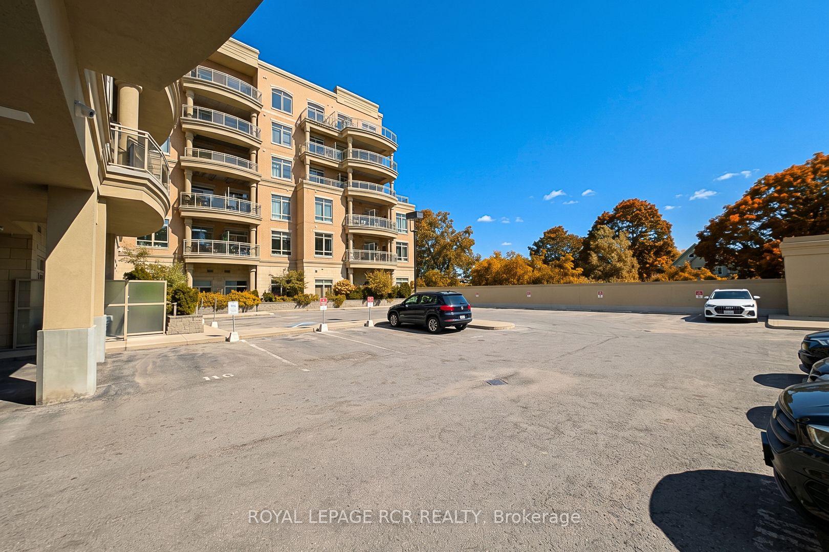Photo 35 of Unit 707, 15277 Yonge Street, Aurora, Aurora Village — HOMEH