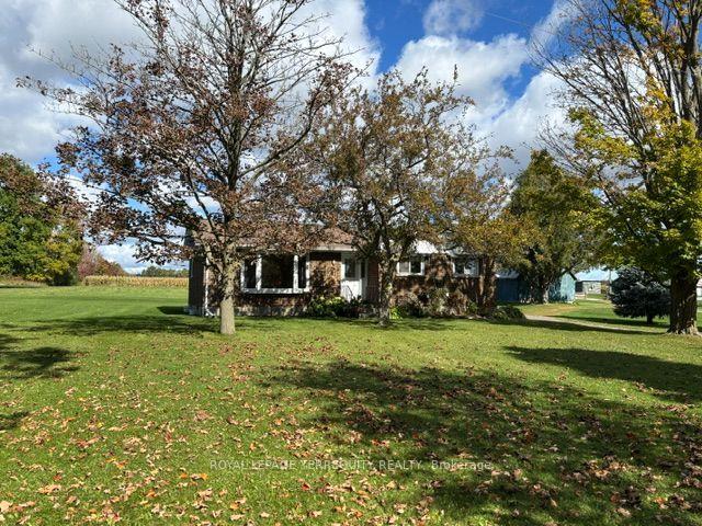 Photo 2 of 320 Myrtle Road E, Whitby, Rural Whitby — HOMEH