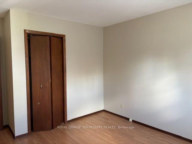 Photo 16 of 320 Myrtle Road E, Whitby, Rural Whitby — HOMEH