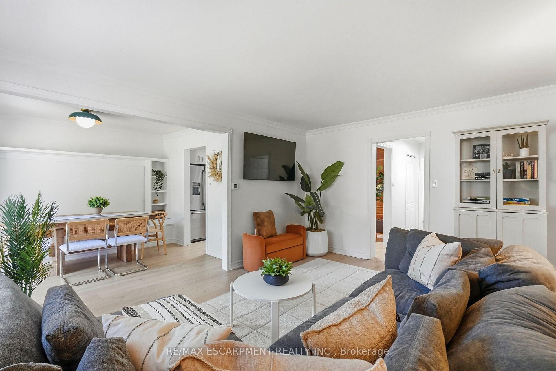 Photo 9 of 37 Bayview Drive, Grimsby, Grimsby Beach — HOMEH