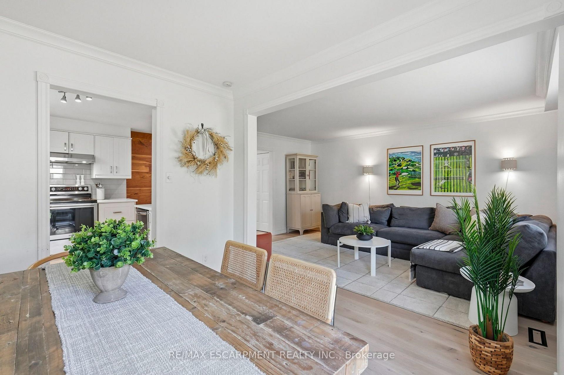 Photo 12 of 37 Bayview Drive, Grimsby, Grimsby Beach — HOMEH