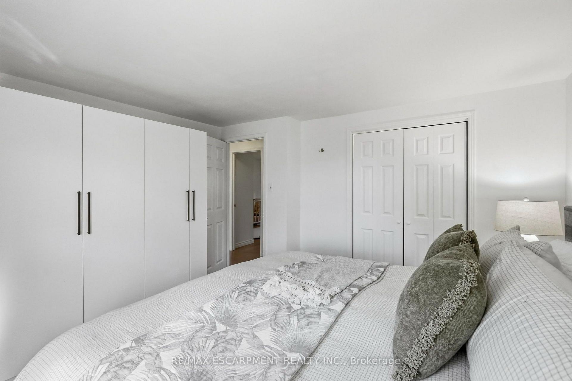 Photo 23 of 37 Bayview Drive, Grimsby, Grimsby Beach — HOMEH