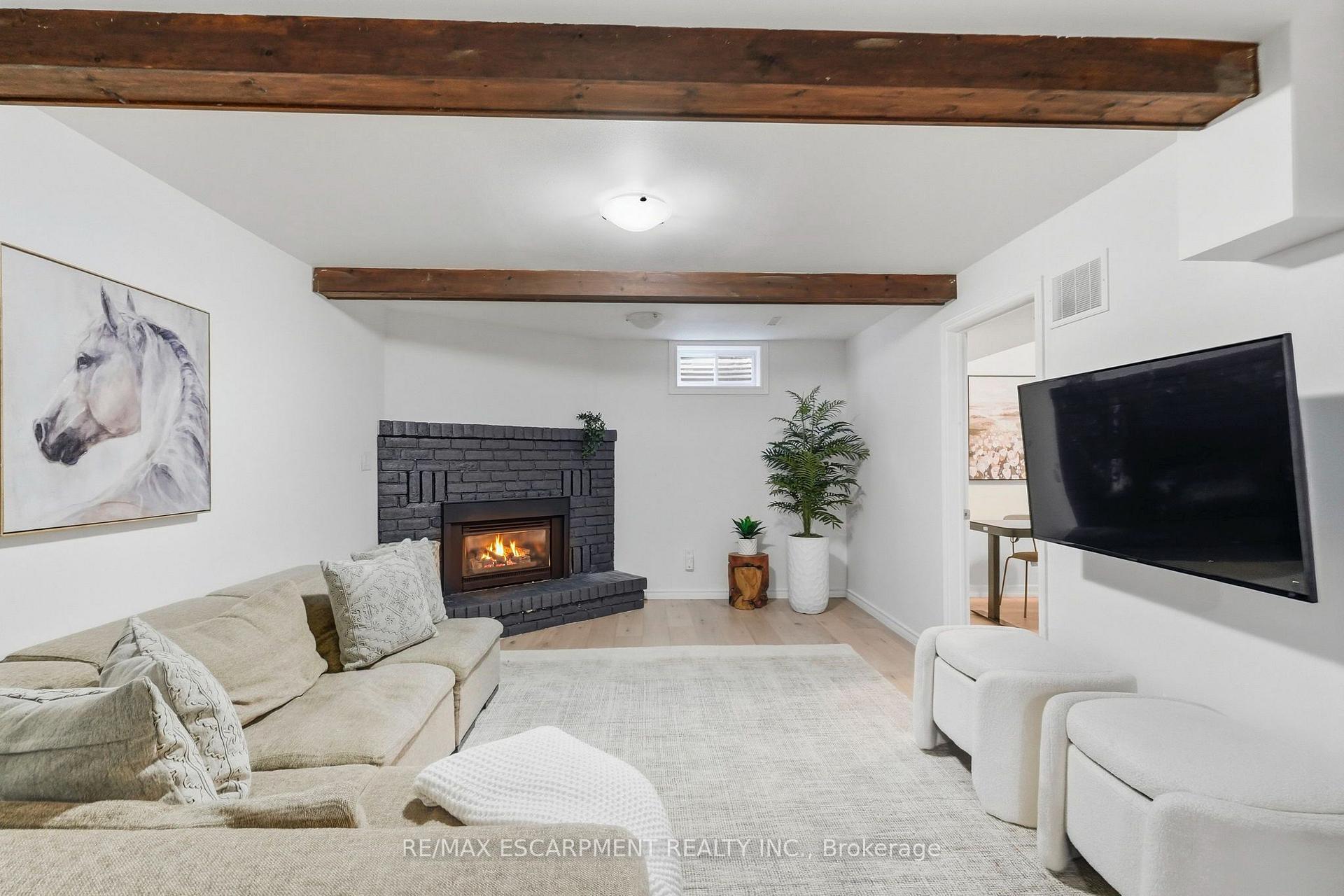 Photo 29 of 37 Bayview Drive, Grimsby, Grimsby Beach — HOMEH