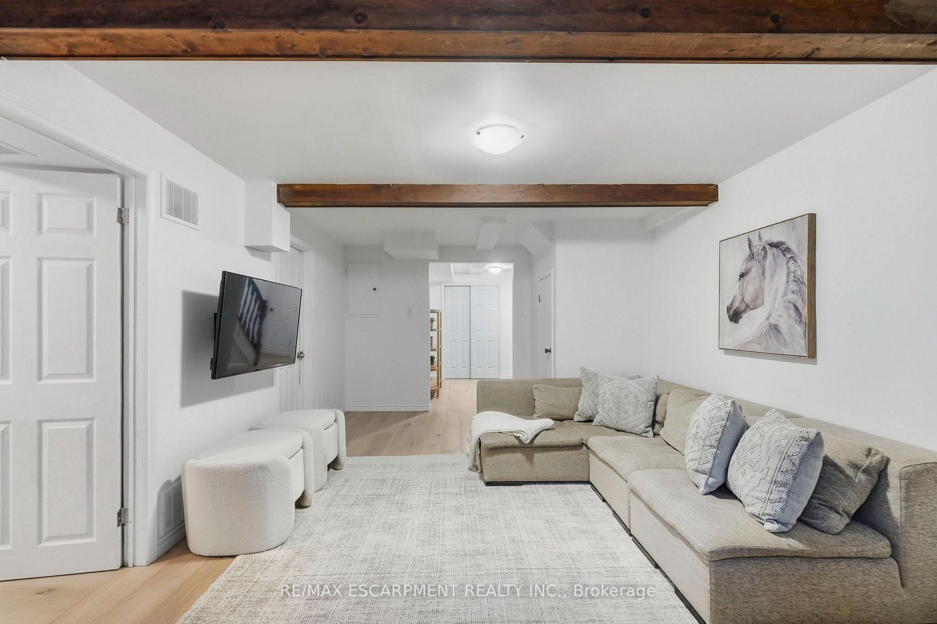Photo 31 of 37 Bayview Drive, Grimsby, Grimsby Beach — HOMEH