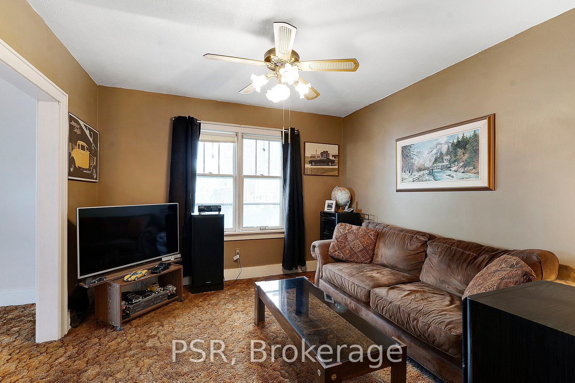 Photo 6 of 381 Victoria Avenue N, Kitchener, Civic Centre — HOMEH