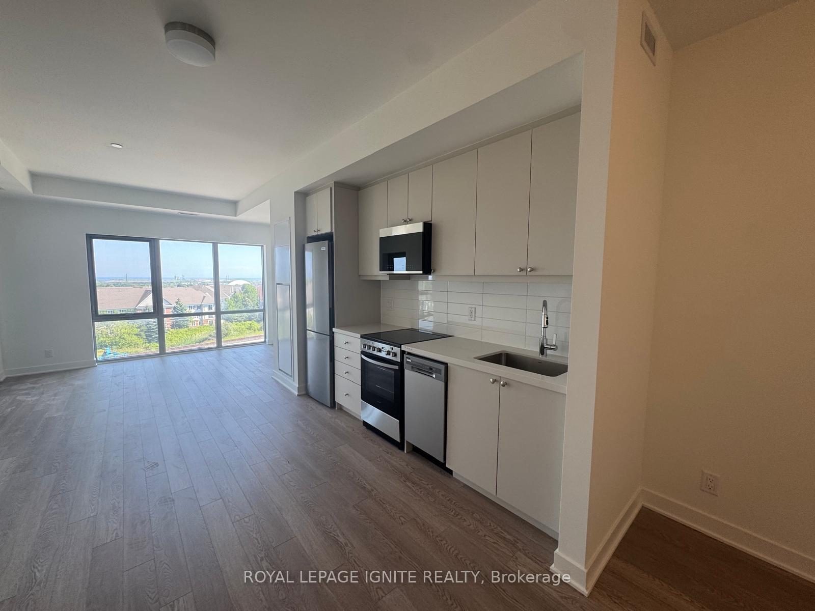 Photo 5 of Unit 627, 51 Clarington Boulevard, Clarington, Bowmanville — HOMEH