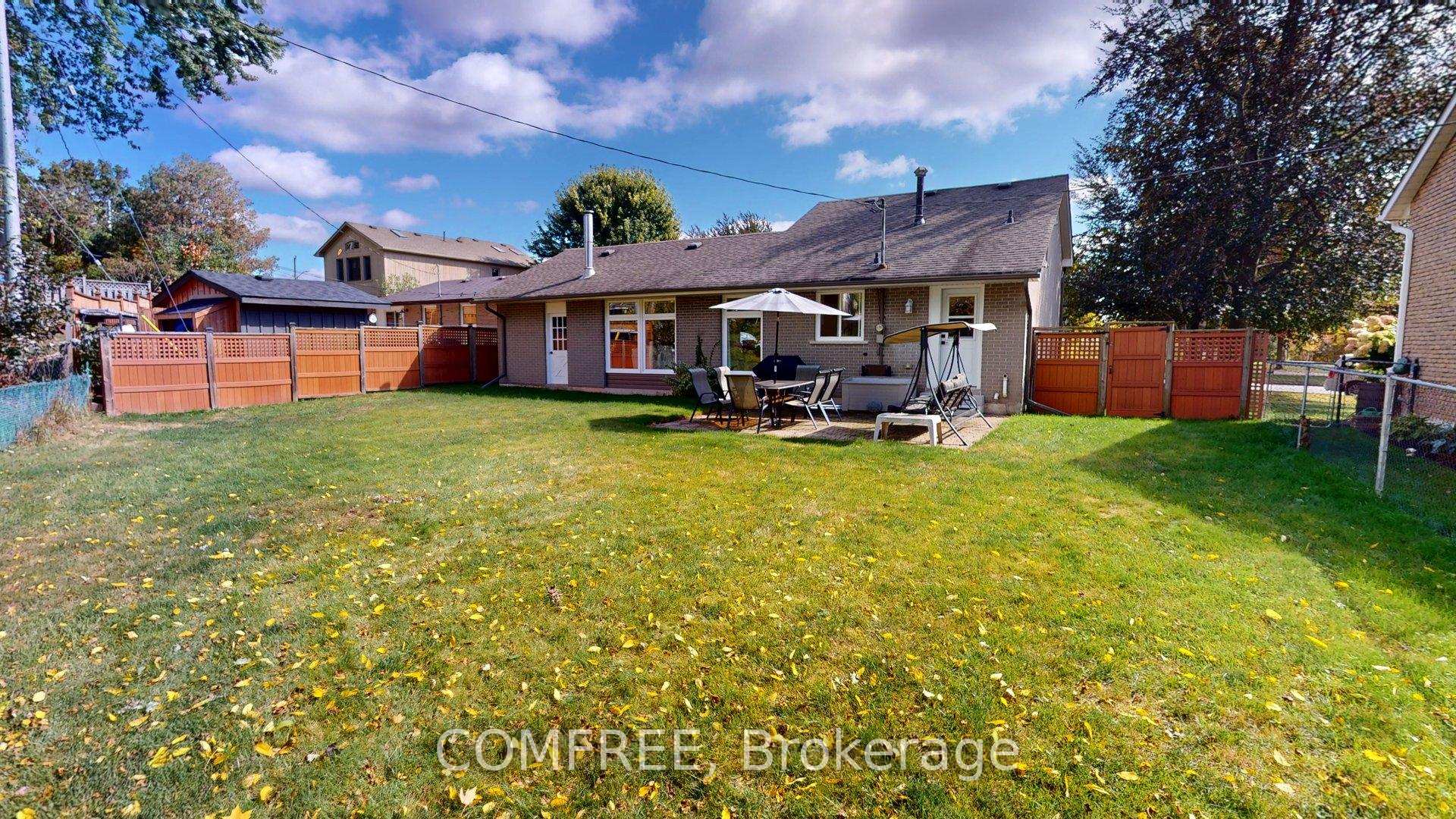 Photo 2 of 73 Elizabeth Drive, Halton Hills, Acton — HOMEH