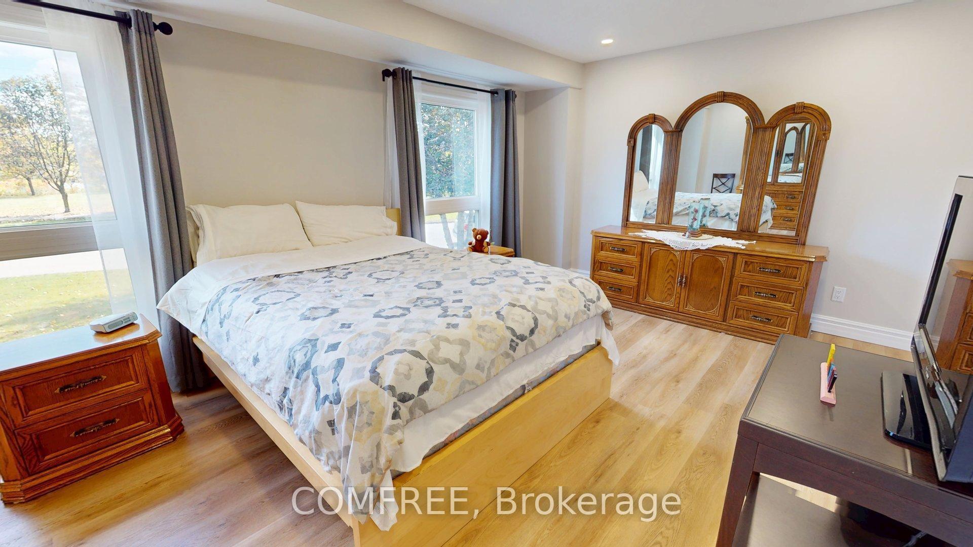 Photo 11 of 73 Elizabeth Drive, Halton Hills, Acton — HOMEH