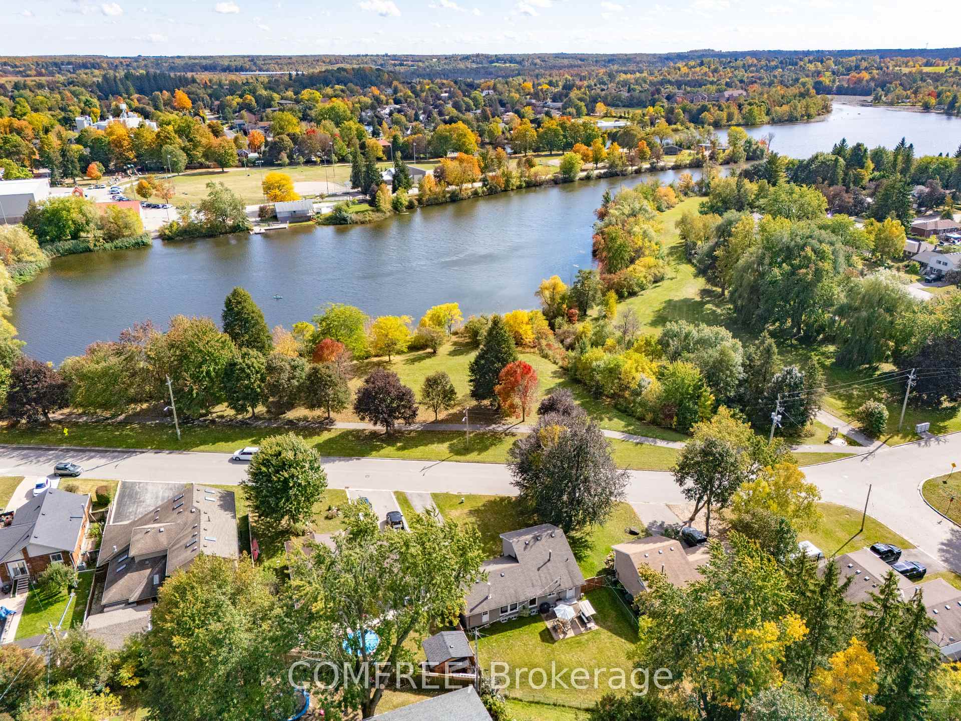Photo 32 of 73 Elizabeth Drive, Halton Hills, Acton — HOMEH