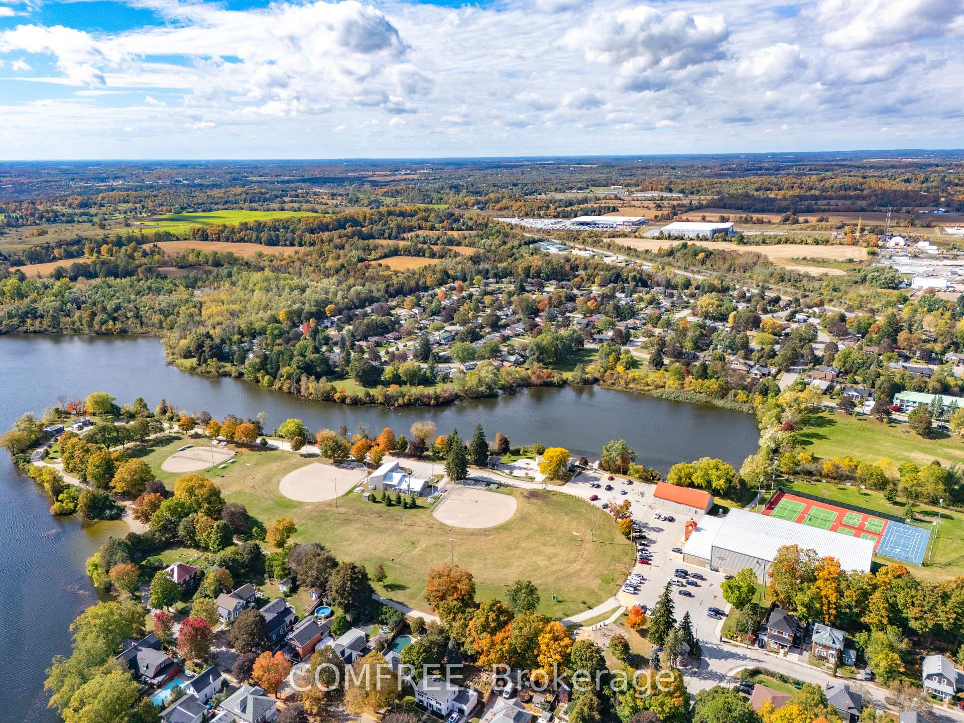 Photo 35 of 73 Elizabeth Drive, Halton Hills, Acton — HOMEH
