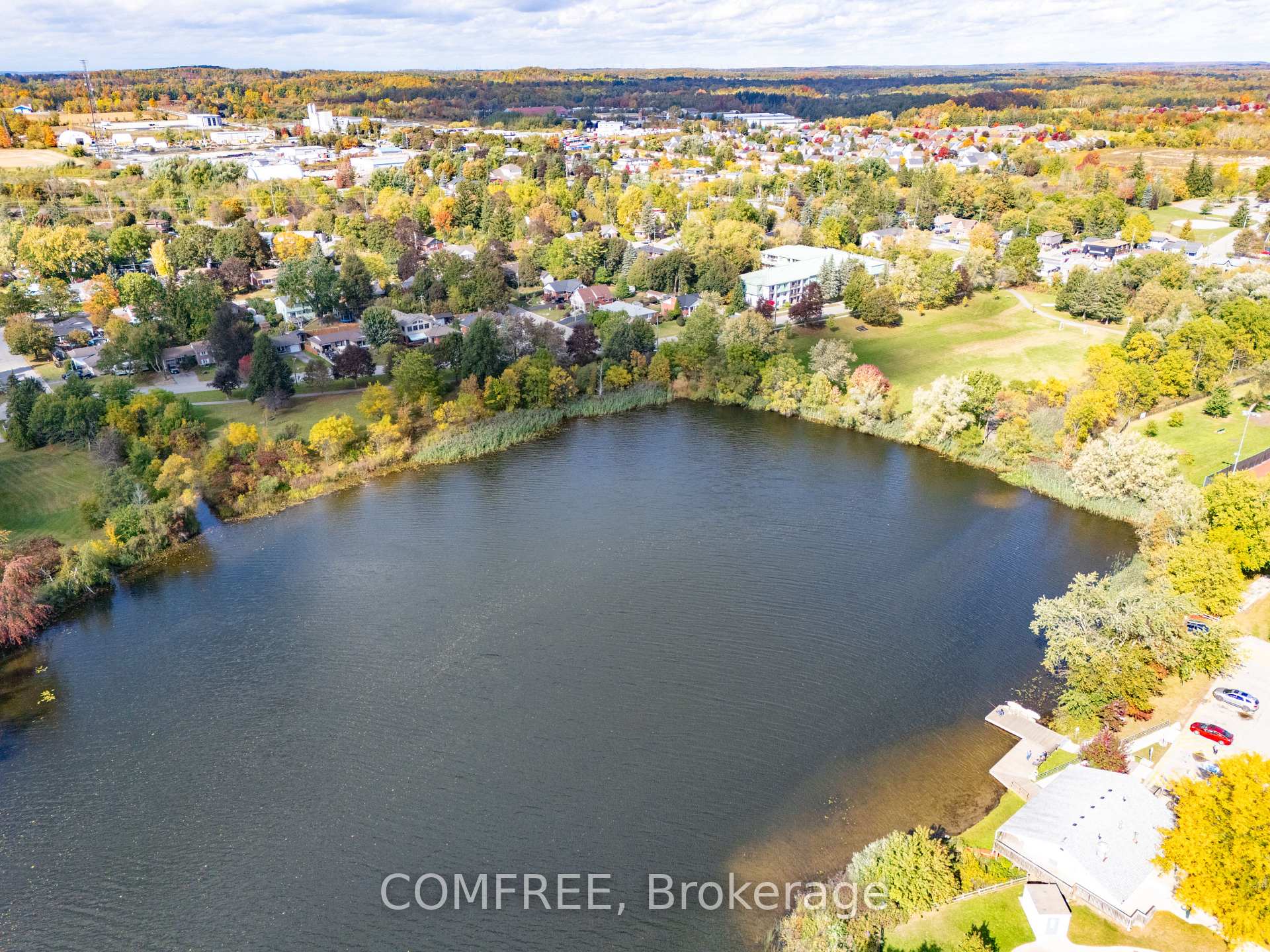 Photo 36 of 73 Elizabeth Drive, Halton Hills, Acton — HOMEH