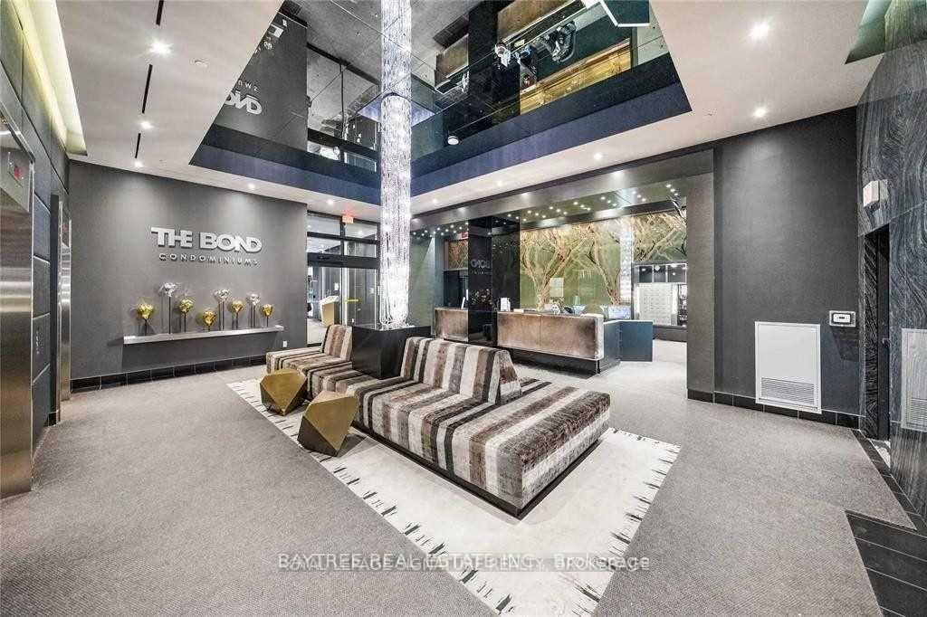 Photo 12 of Unit 3409, 290 Adelaide Street W, Toronto, Waterfront Communities — HOMEH