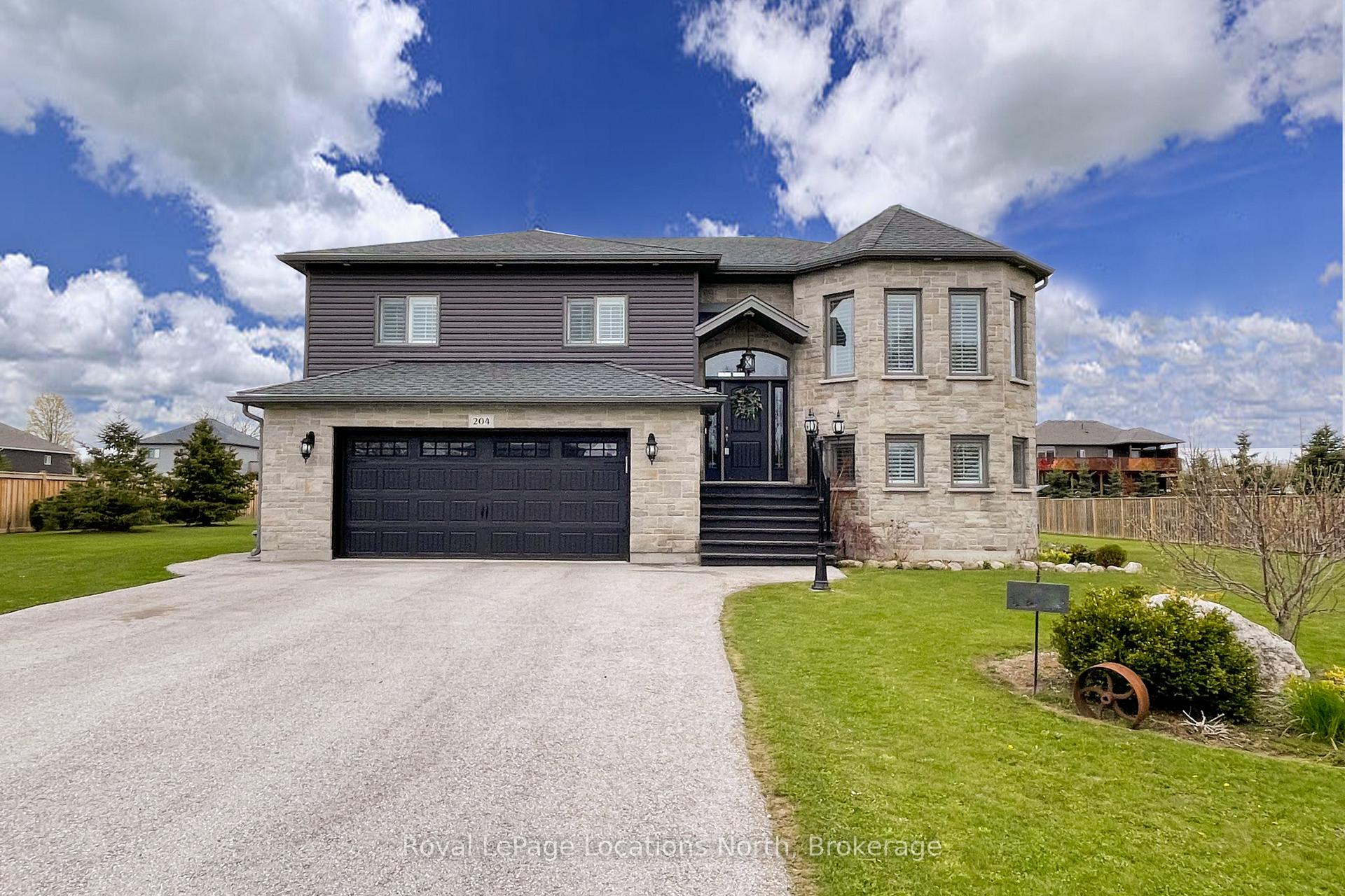 Photo 2 of 204 Mactay Drive, Chatsworth — HOMEH