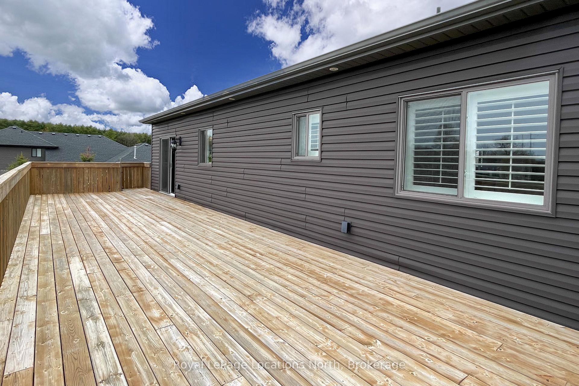 Photo 4 of 204 Mactay Drive, Chatsworth — HOMEH