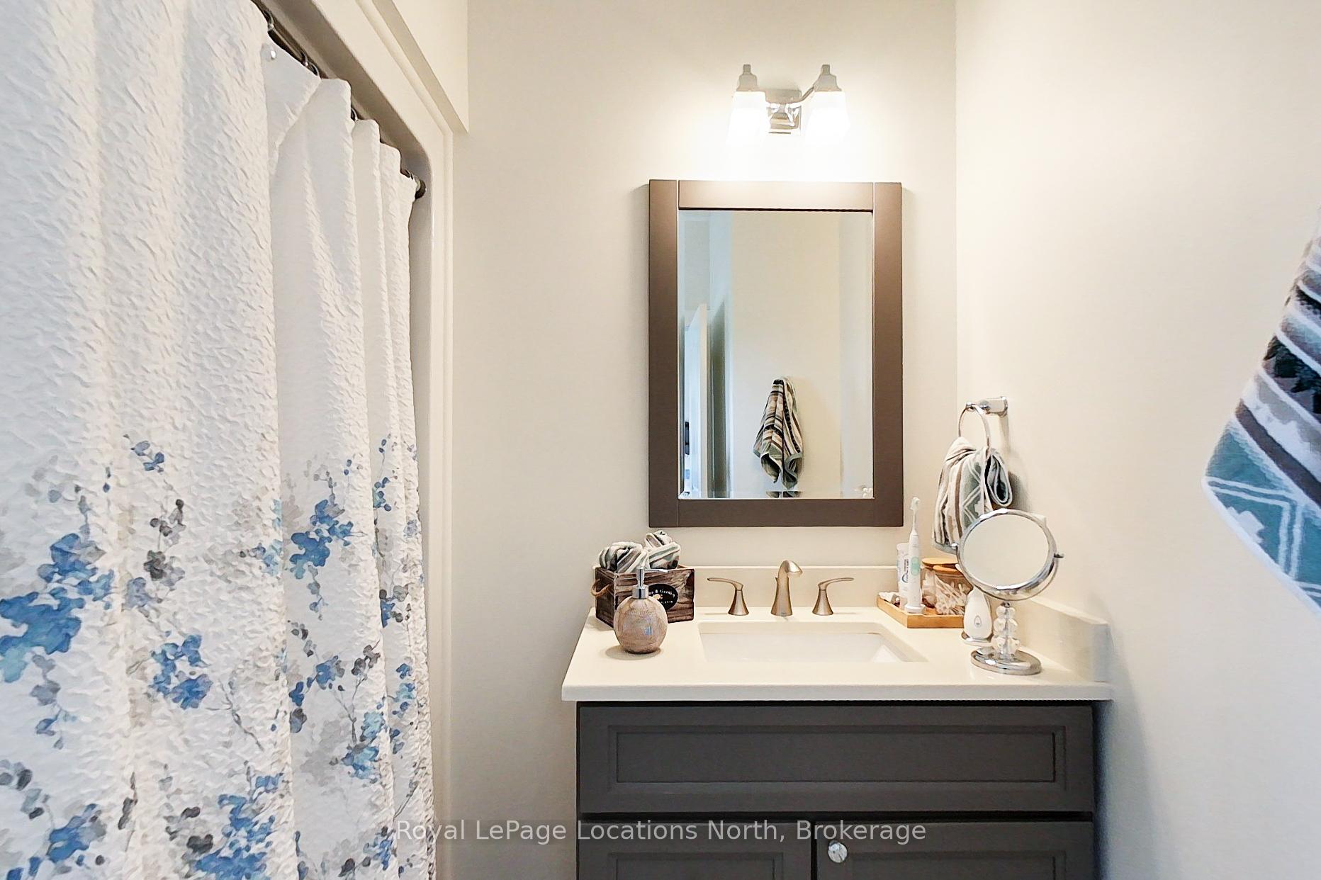 Photo 31 of 204 Mactay Drive, Chatsworth — HOMEH