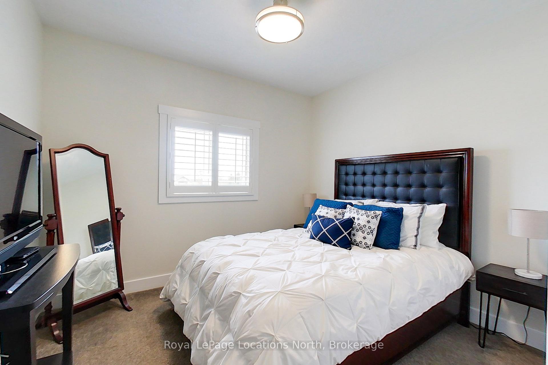Photo 32 of 204 Mactay Drive, Chatsworth — HOMEH
