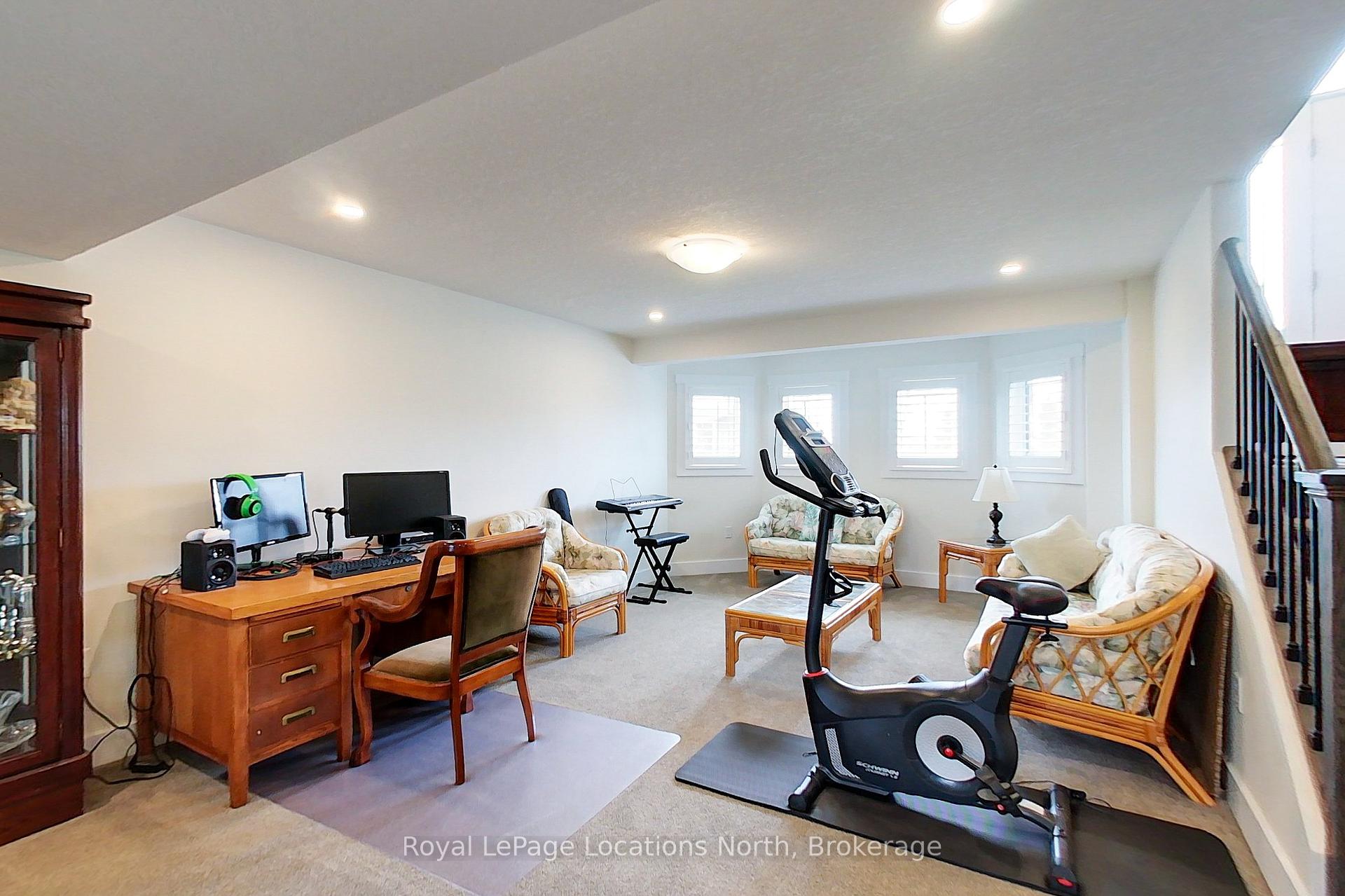 Photo 40 of 204 Mactay Drive, Chatsworth — HOMEH