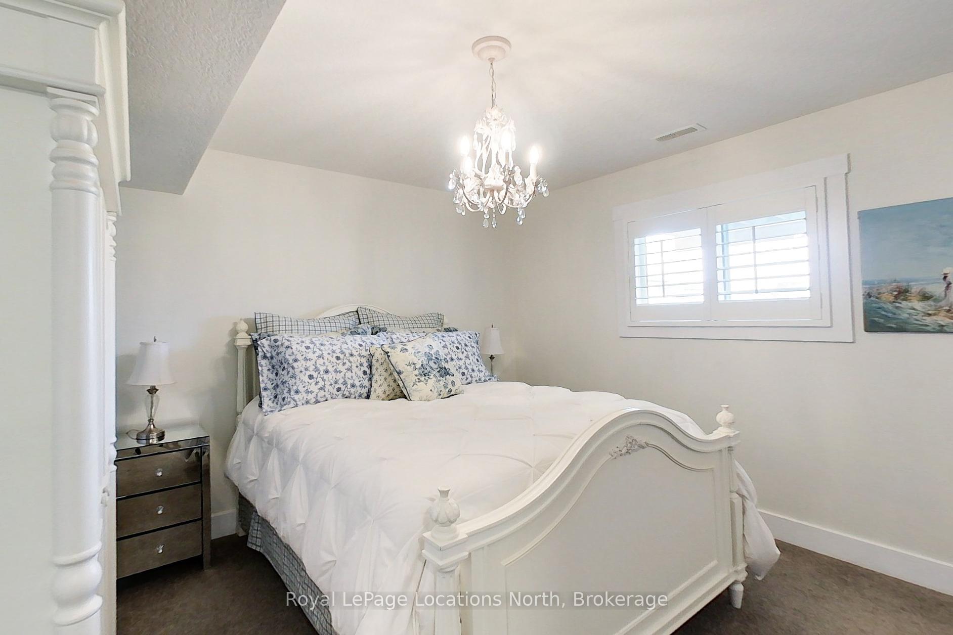 Photo 42 of 204 Mactay Drive, Chatsworth — HOMEH