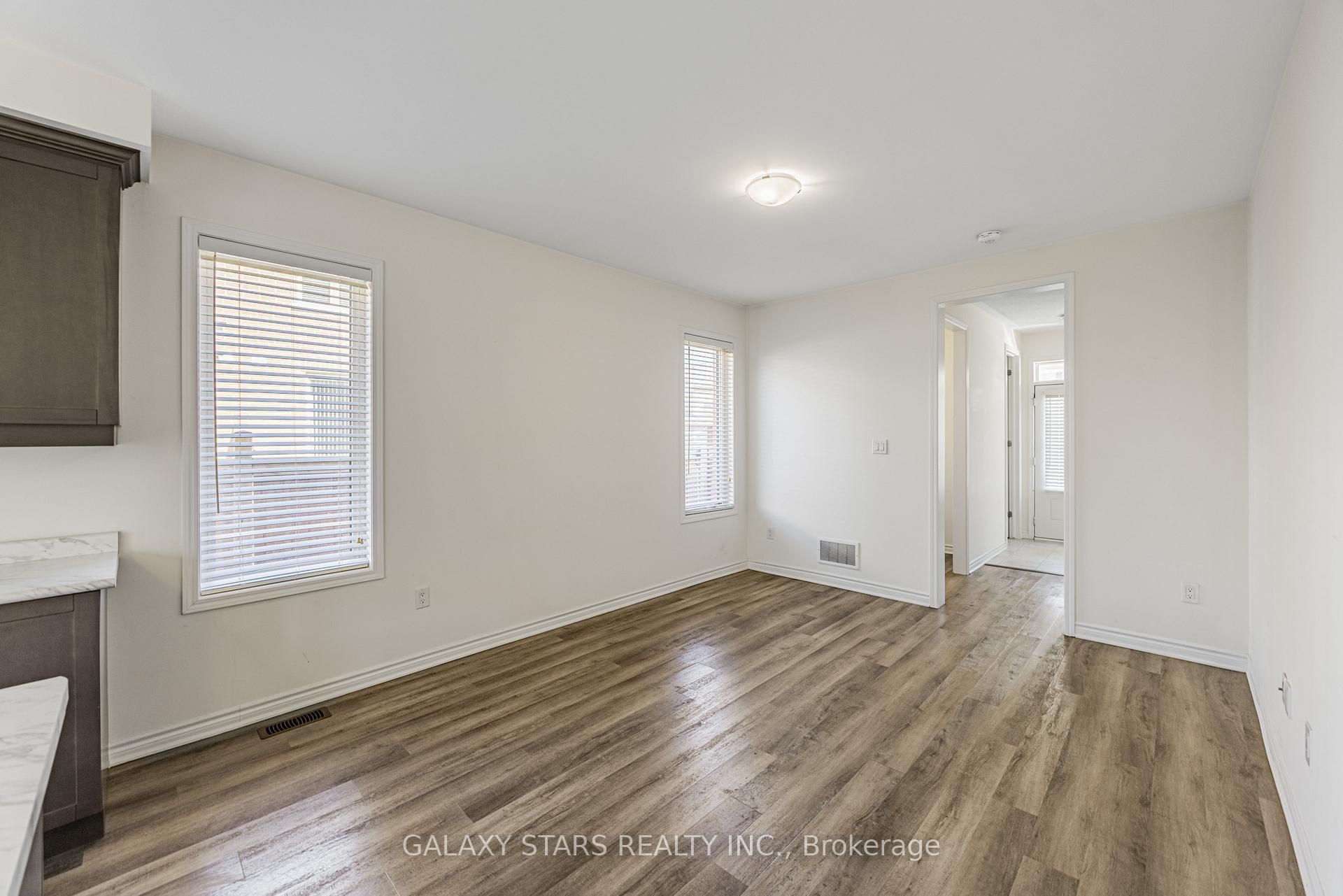 Photo 7 of 964 Cherry Court, Milton, Cobban — HOMEH