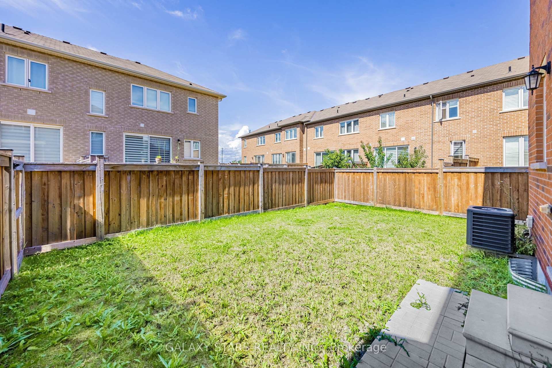 Photo 31 of 964 Cherry Court, Milton, Cobban — HOMEH