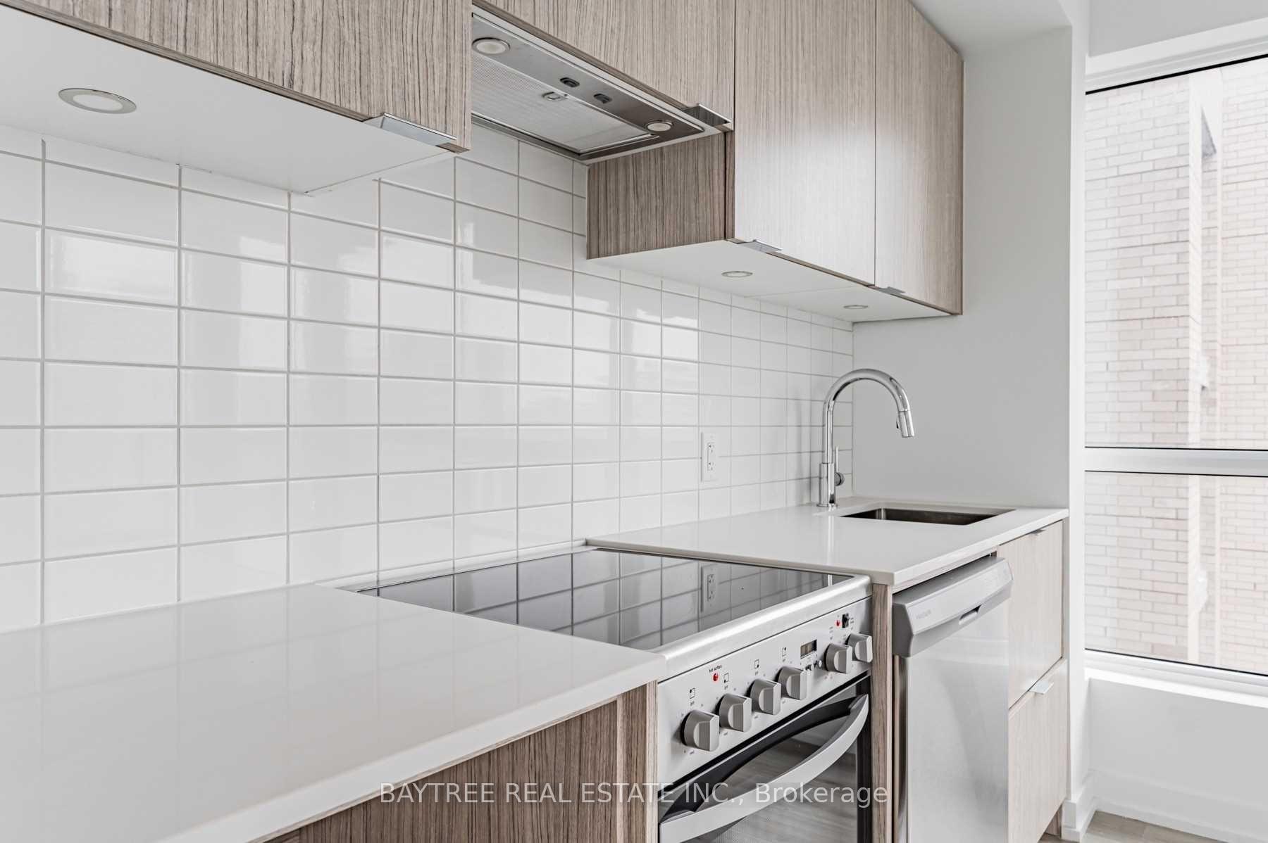 Photo 7 of Unit 1611, 395 Bloor Street E, Toronto, North St. James Town — HOMEH