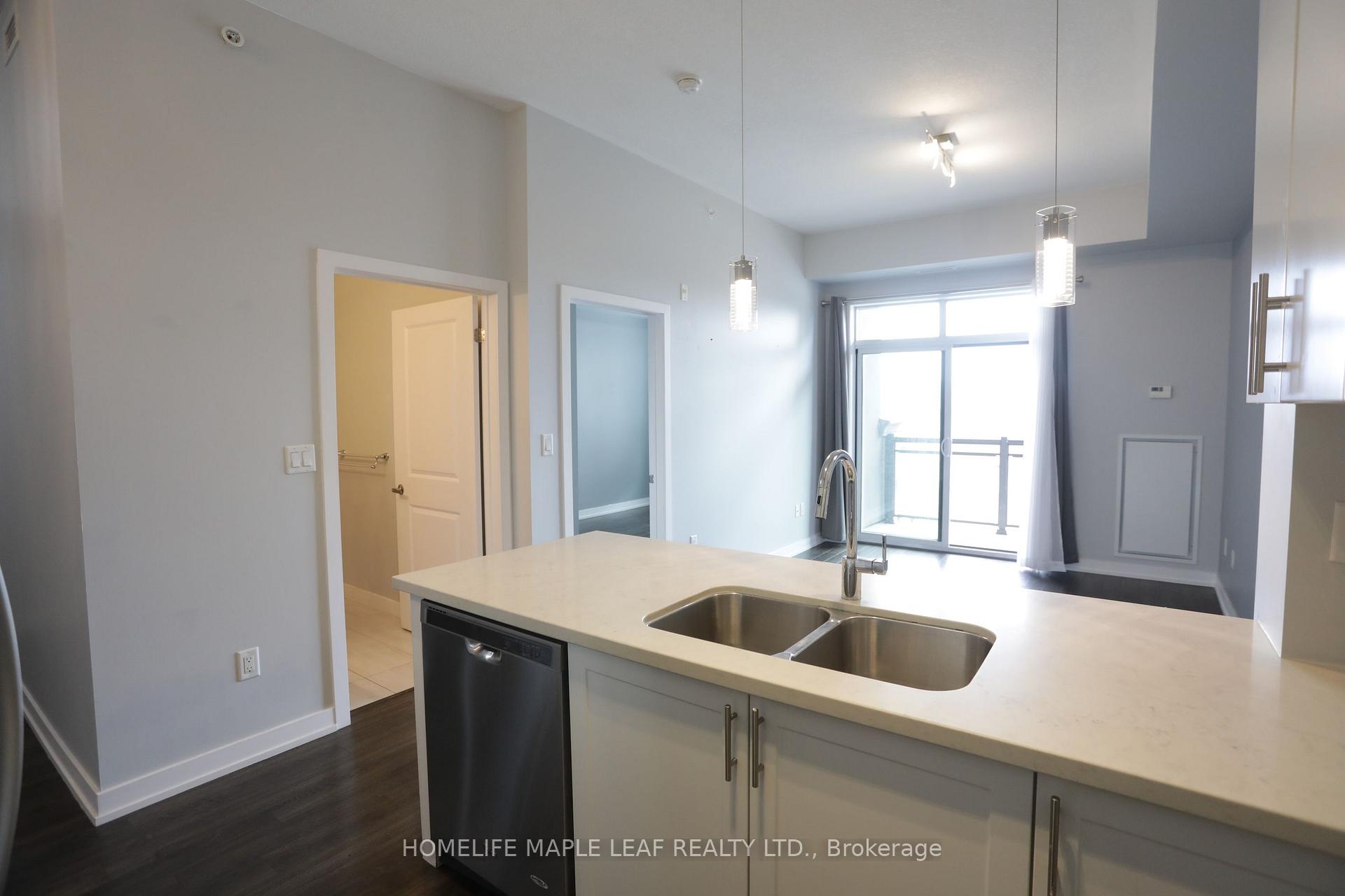 Photo 7 of Unit 418, 35 Southshore Crescent, Hamilton, Lakeshore — HOMEH