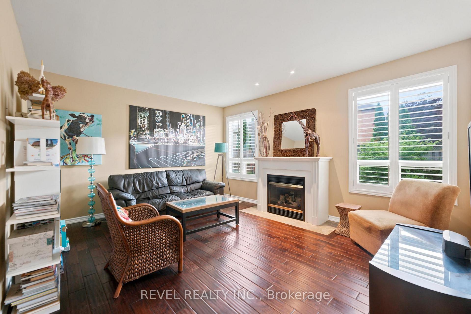 Photo 7 of 207 Valridge Drive, Hamilton, Ancaster — HOMEH
