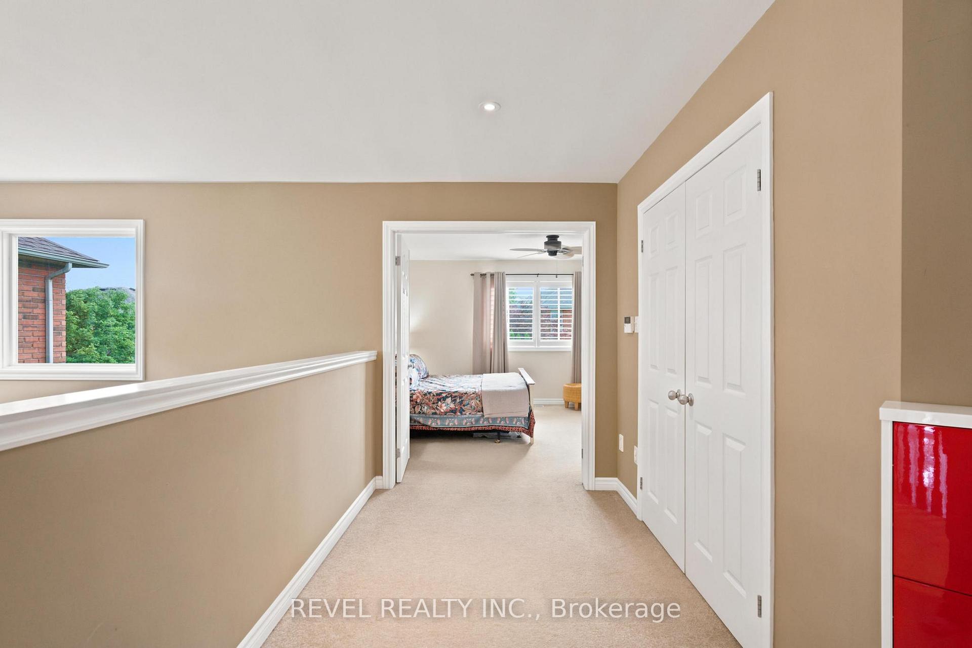 Photo 20 of 207 Valridge Drive, Hamilton, Ancaster — HOMEH