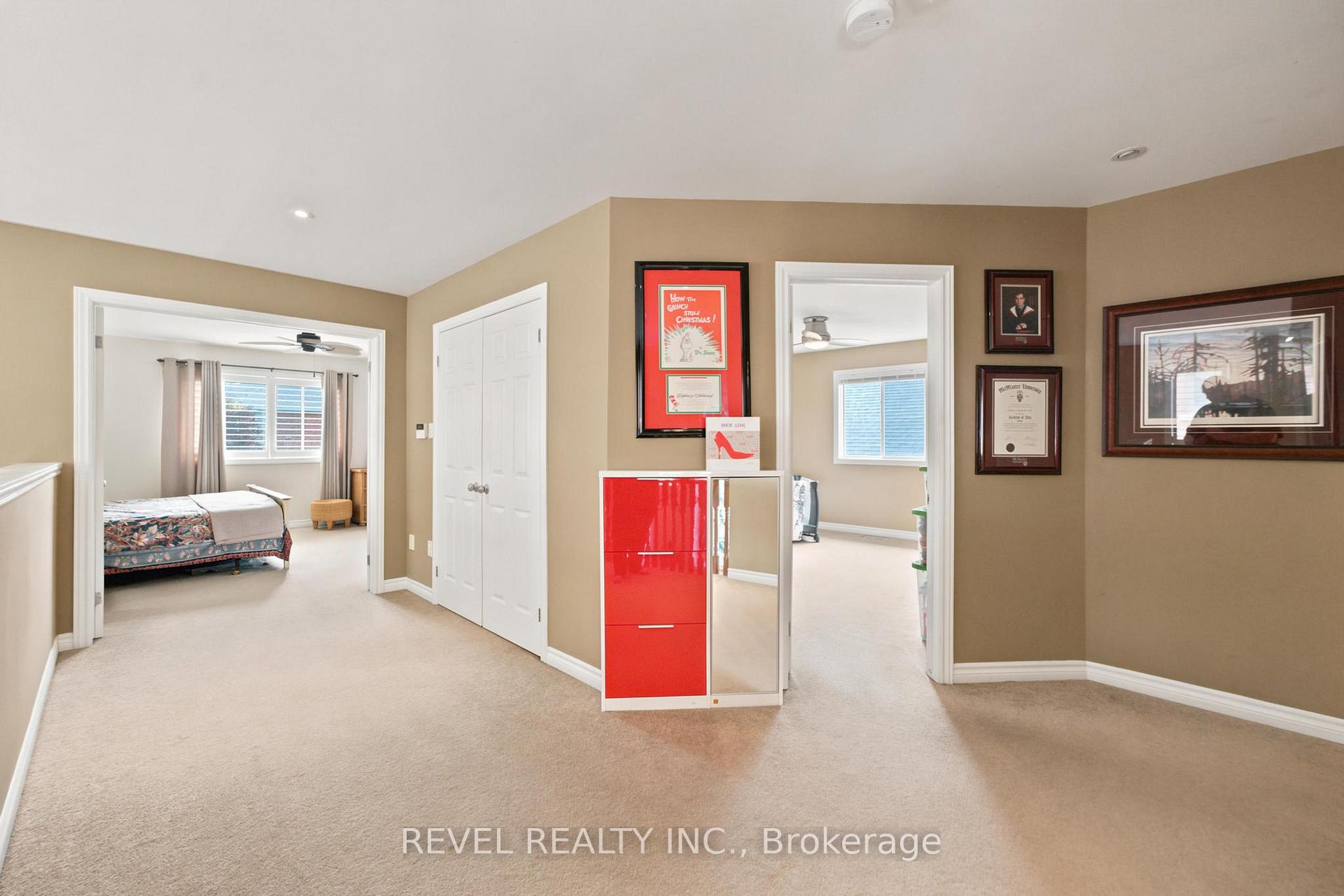 Photo 25 of 207 Valridge Drive, Hamilton, Ancaster — HOMEH