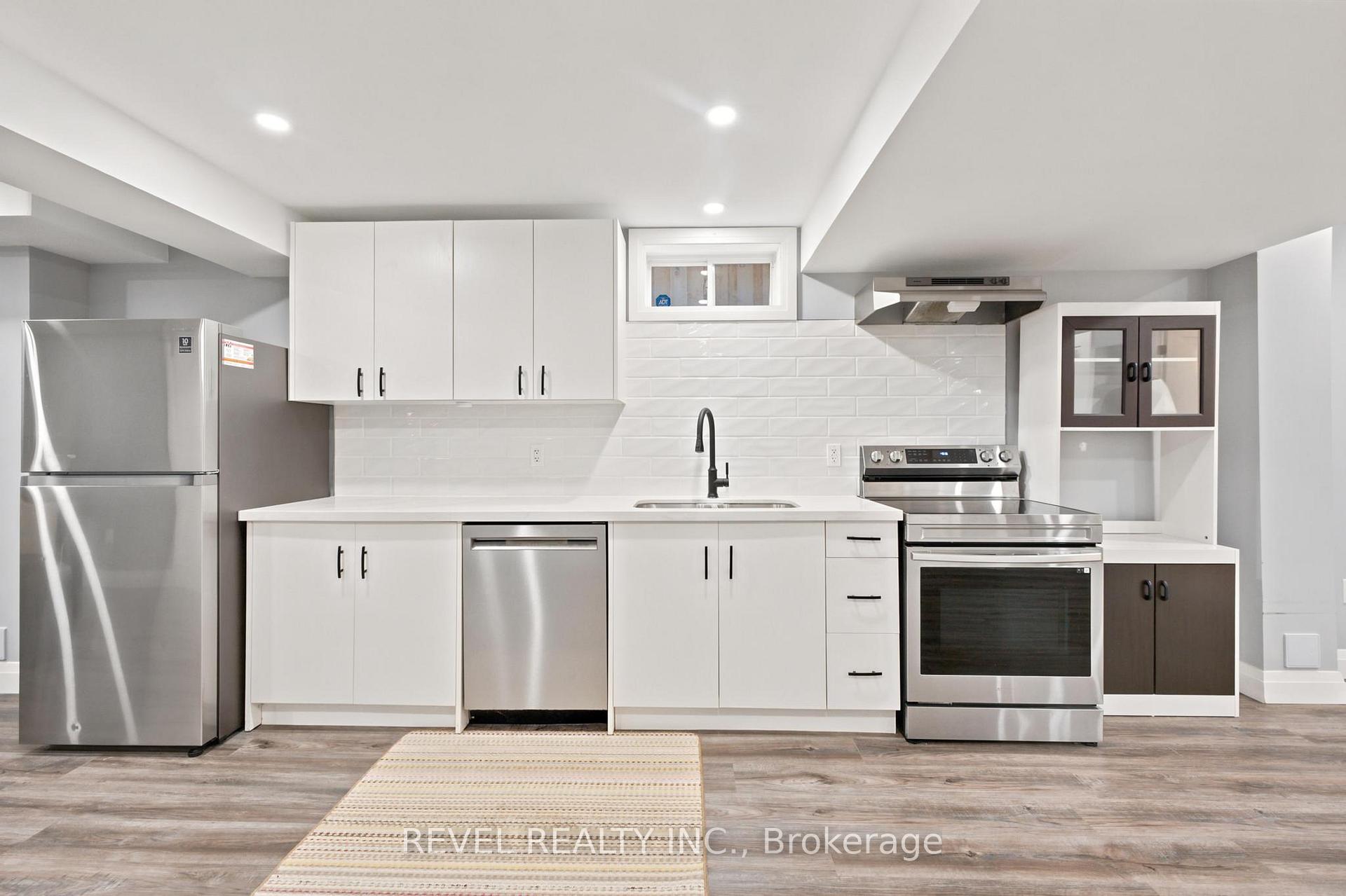 Photo 33 of 207 Valridge Drive, Hamilton, Ancaster — HOMEH