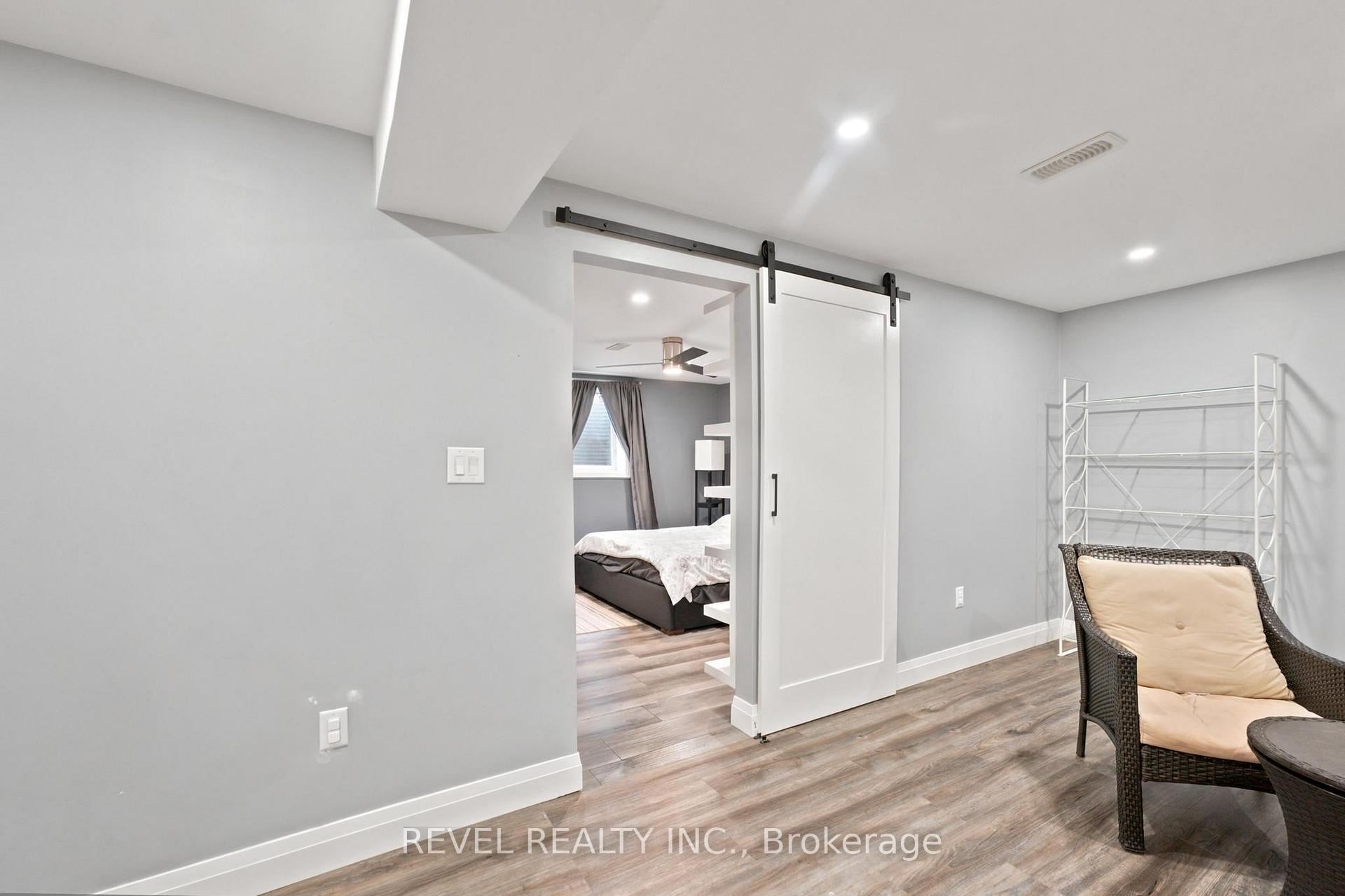 Photo 36 of 207 Valridge Drive, Hamilton, Ancaster — HOMEH