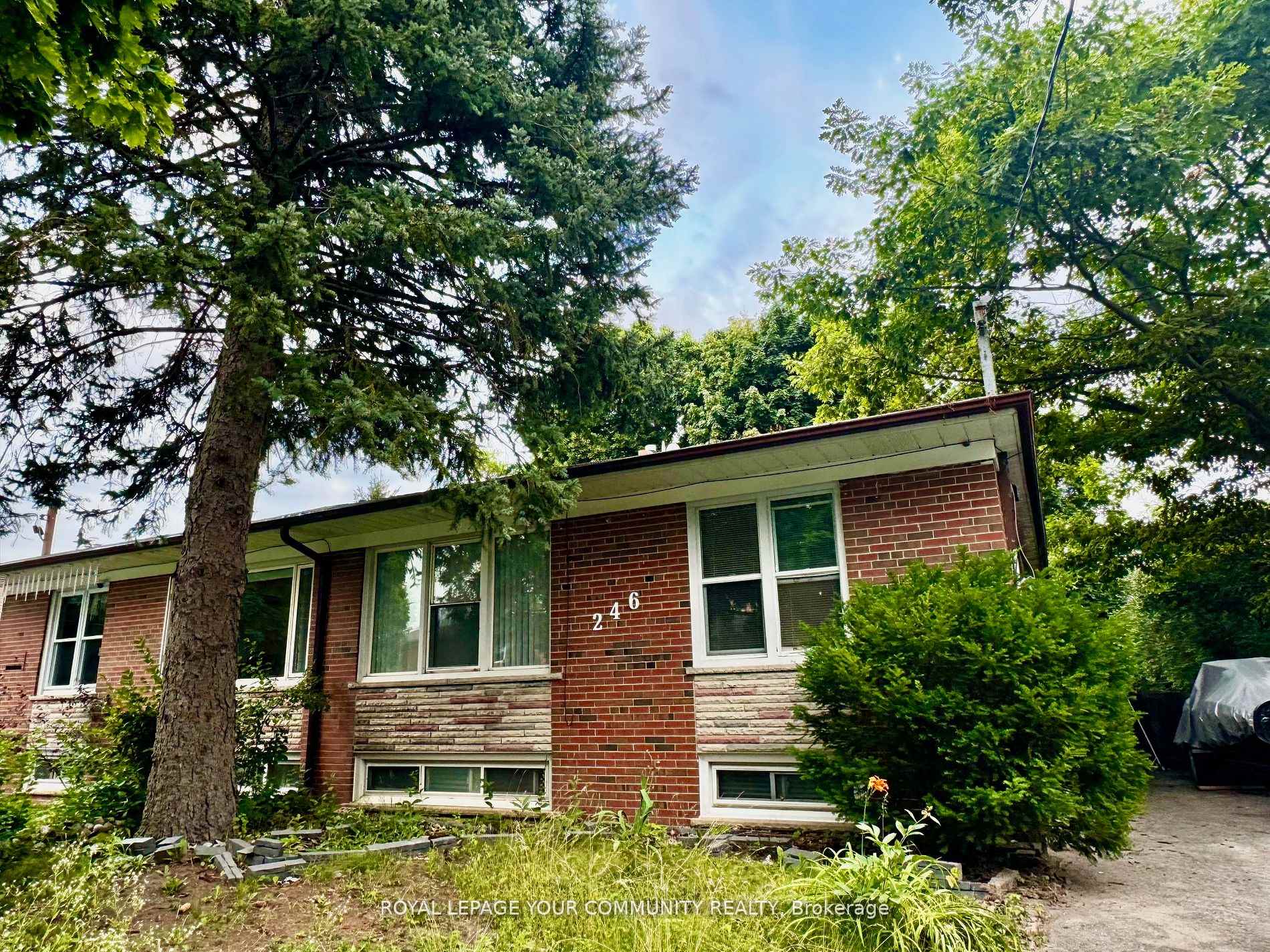 Photo 1 of Unit Apt A, 246 Elka Drive, Richmond Hill, Crosby — HOMEH