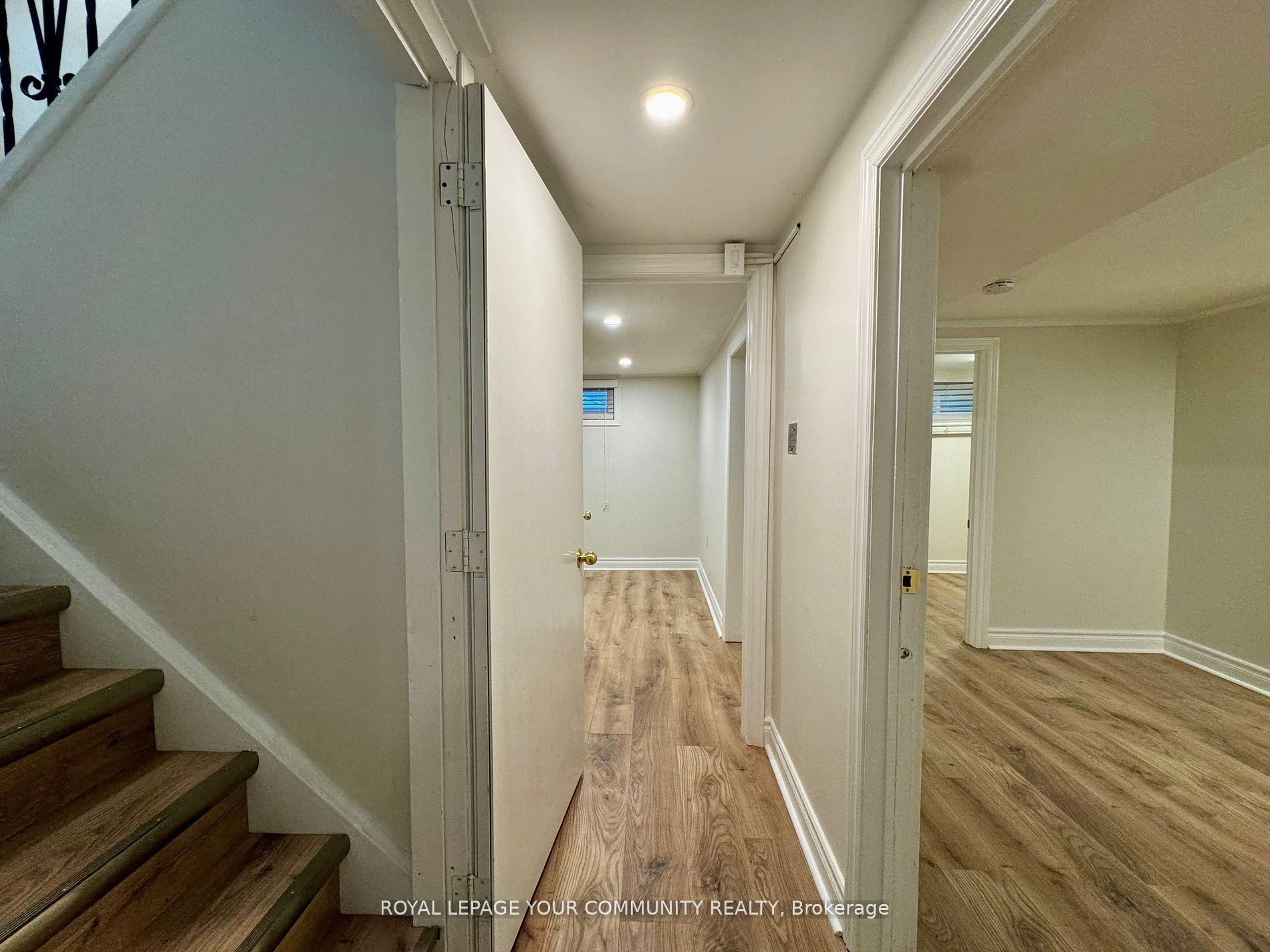 Photo 2 of Unit Apt A, 246 Elka Drive, Richmond Hill, Crosby — HOMEH